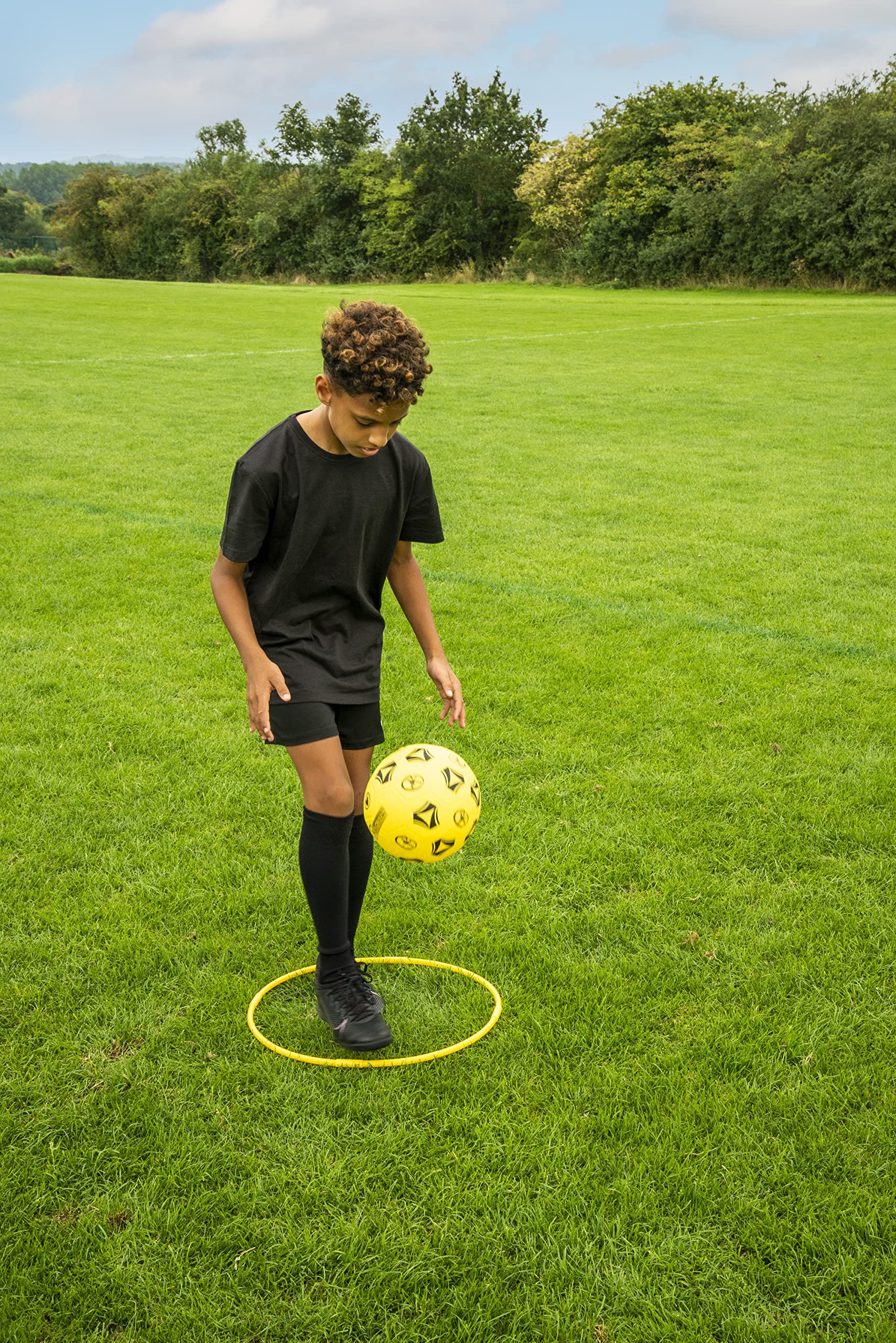 Kickmaster Ultimate Football Challenge Gift Set with Games Manual - Perfect for Kids, Teens & Family Game Nights, Outdoor Play & Sports Enthusiasts