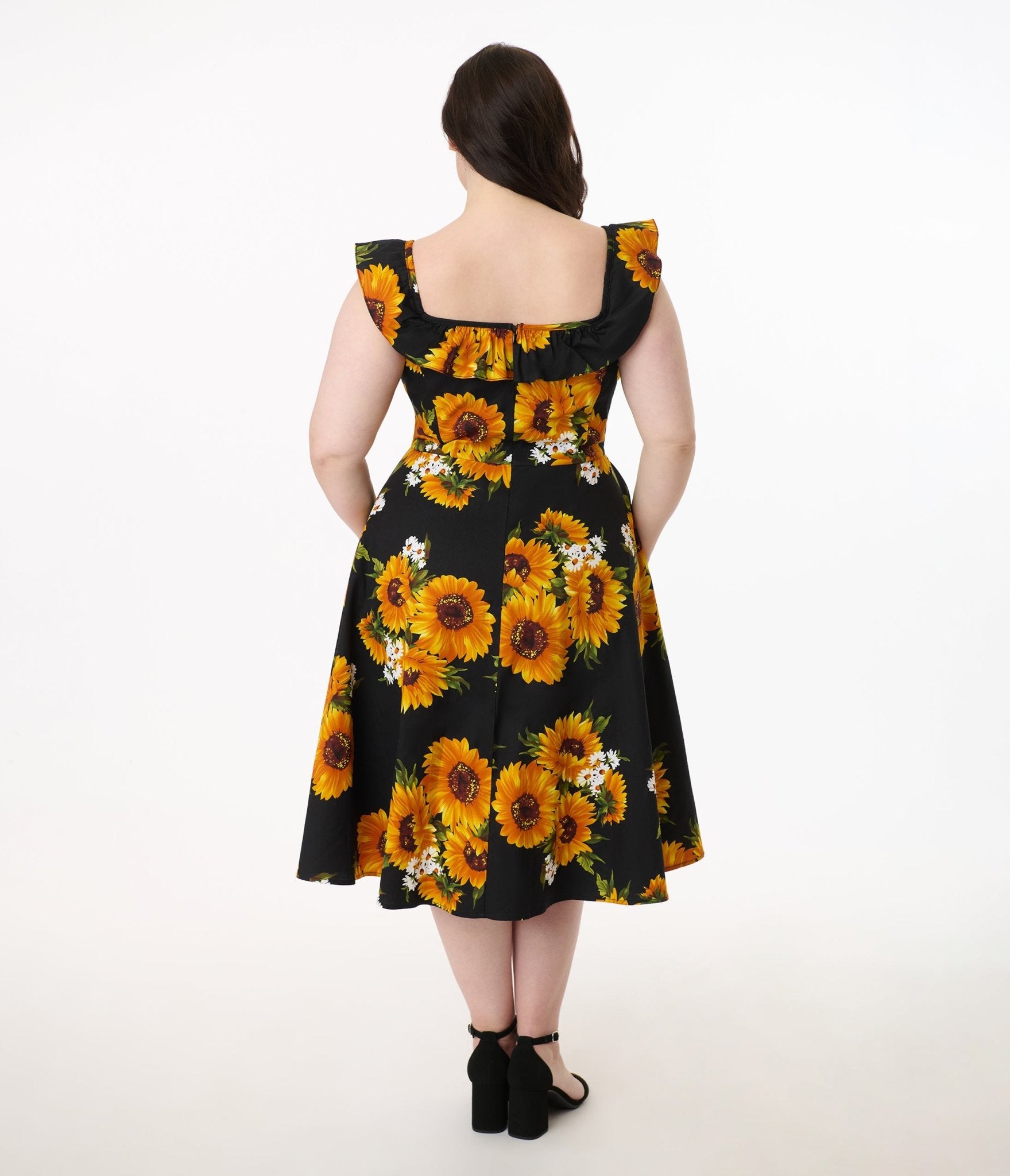 Magnolia Place Plus Size Sunflower Print Barbara Swing Dress for Women - Flowy Summer Midi Dress with V-Neck & Puff Sleeves - Perfect for Beach Vacations, Garden Parties & Casual Outings