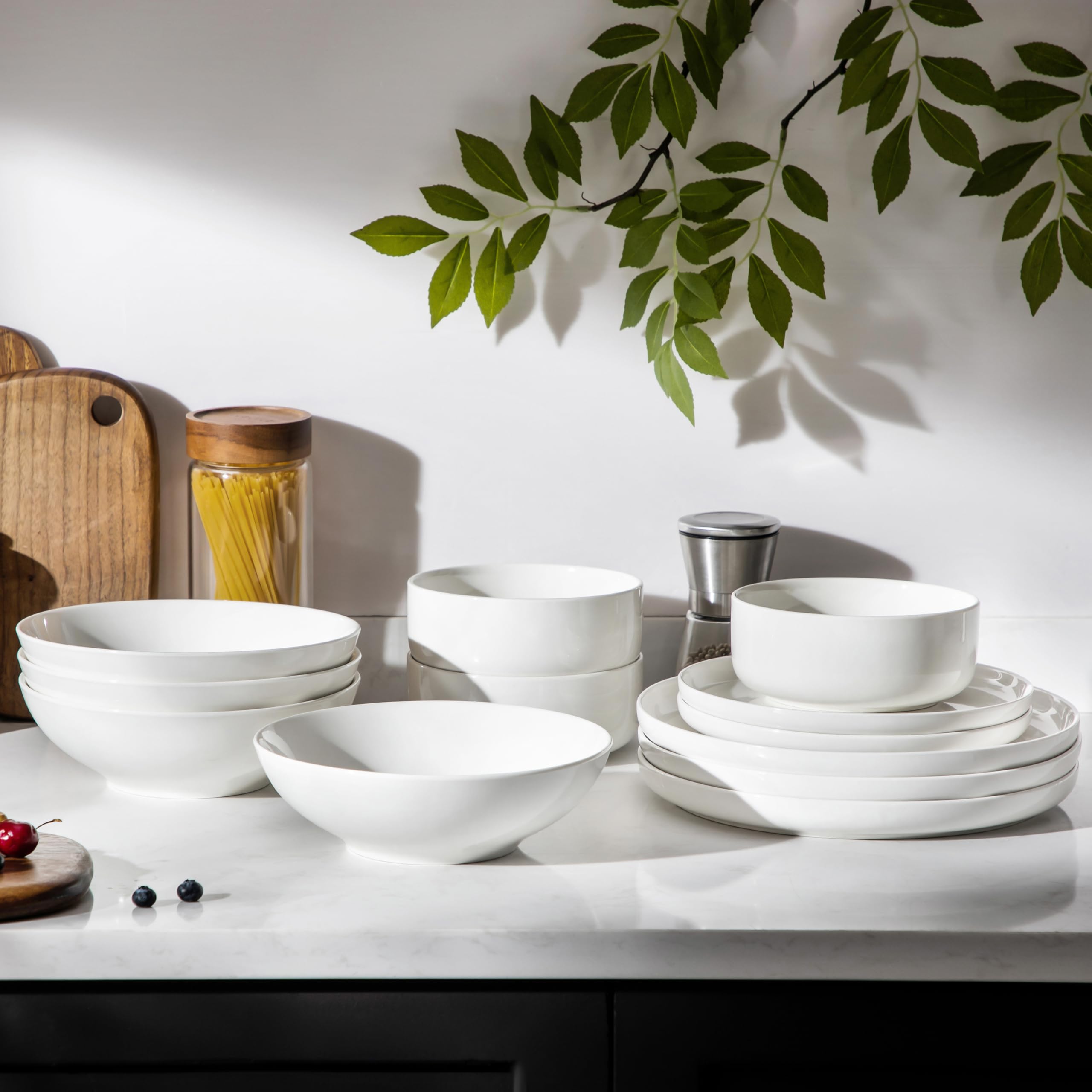 MALACASA 24-Piece Porcelain Dinnerware Set for 6 - Modern White Ceramic Plates & Bowls, Microwave & Dishwasher Safe - LUNA Series - Perfect for Family Dinners, Parties & Everyday Kitchen Use
