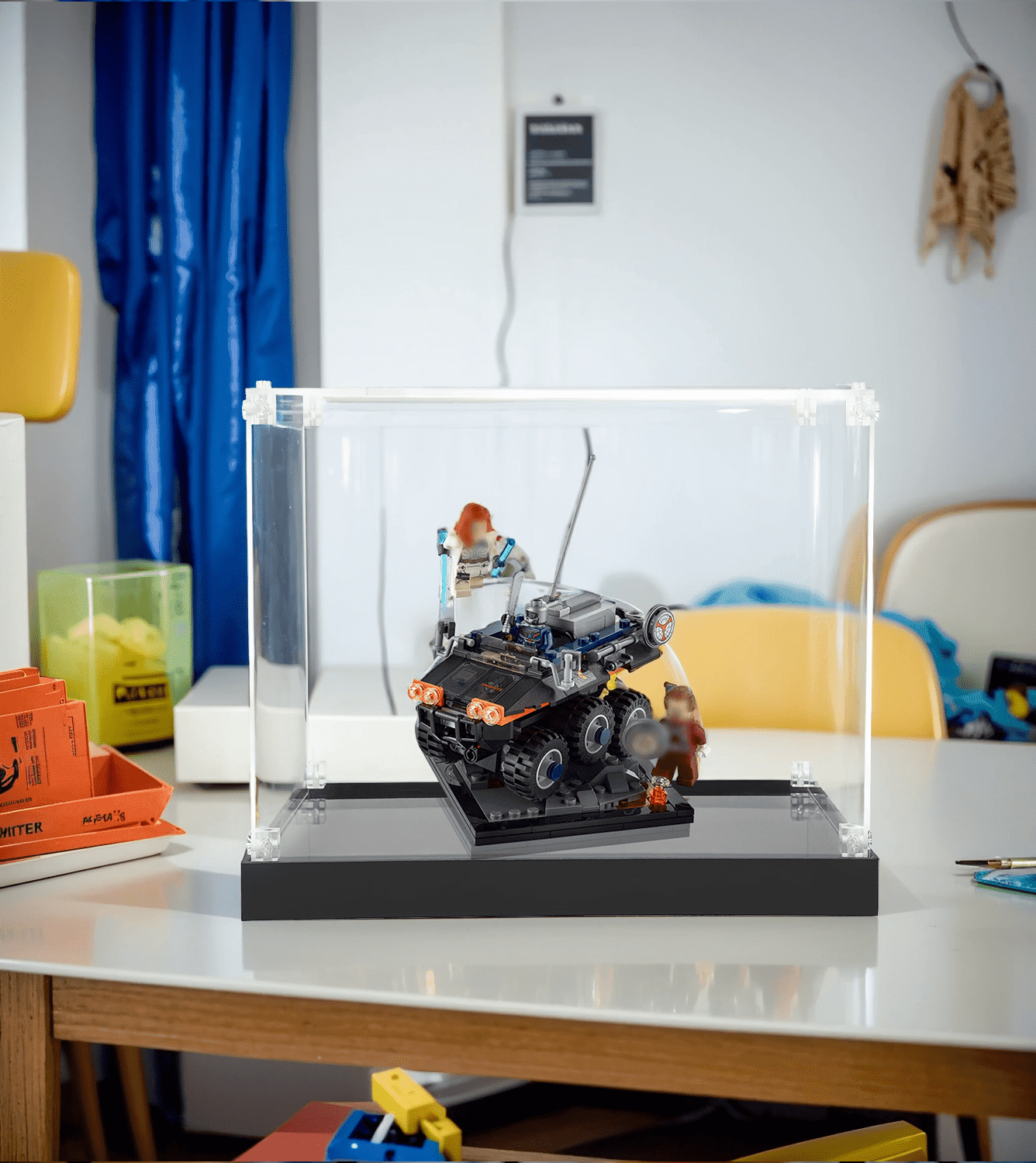 LEGO Marvel Black Widow: Taskmaster's Ambush 77905 Display Case - Protective Showcase for Collectible LEGO Sets - Perfect for Home Decoration, Office Display & Gift Giving