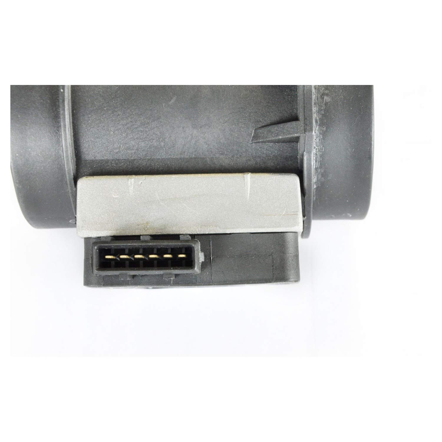 Spectra Premium MA117 Mass Air Flow Sensor with Housing - High Performance Air Intake Sensor for Cars & Trucks - Perfect for Engine Tuning & Fuel Efficiency Improvement