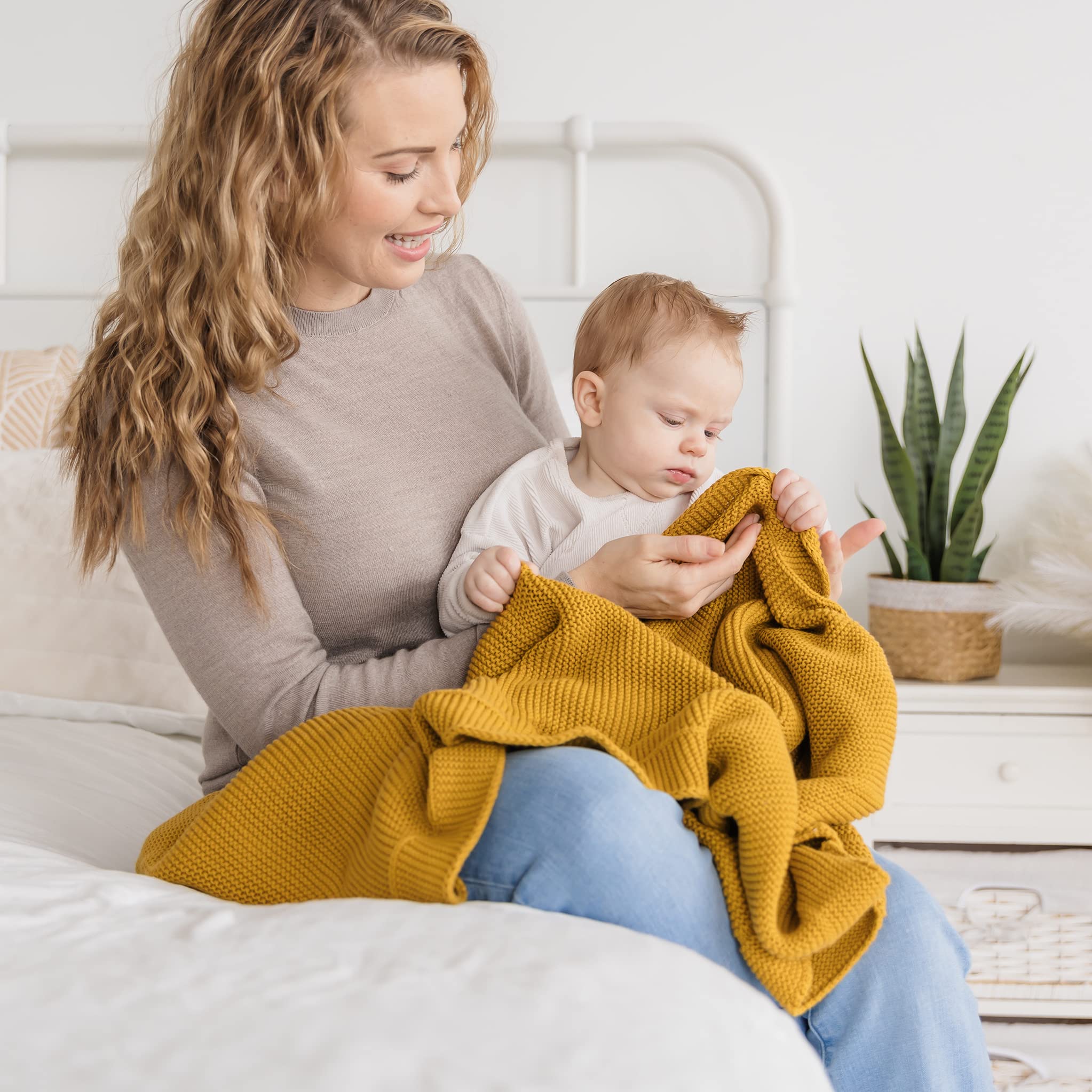 Natemia Knitted Baby Receiving Blanket - Ultra Soft Organic Cotton 30
