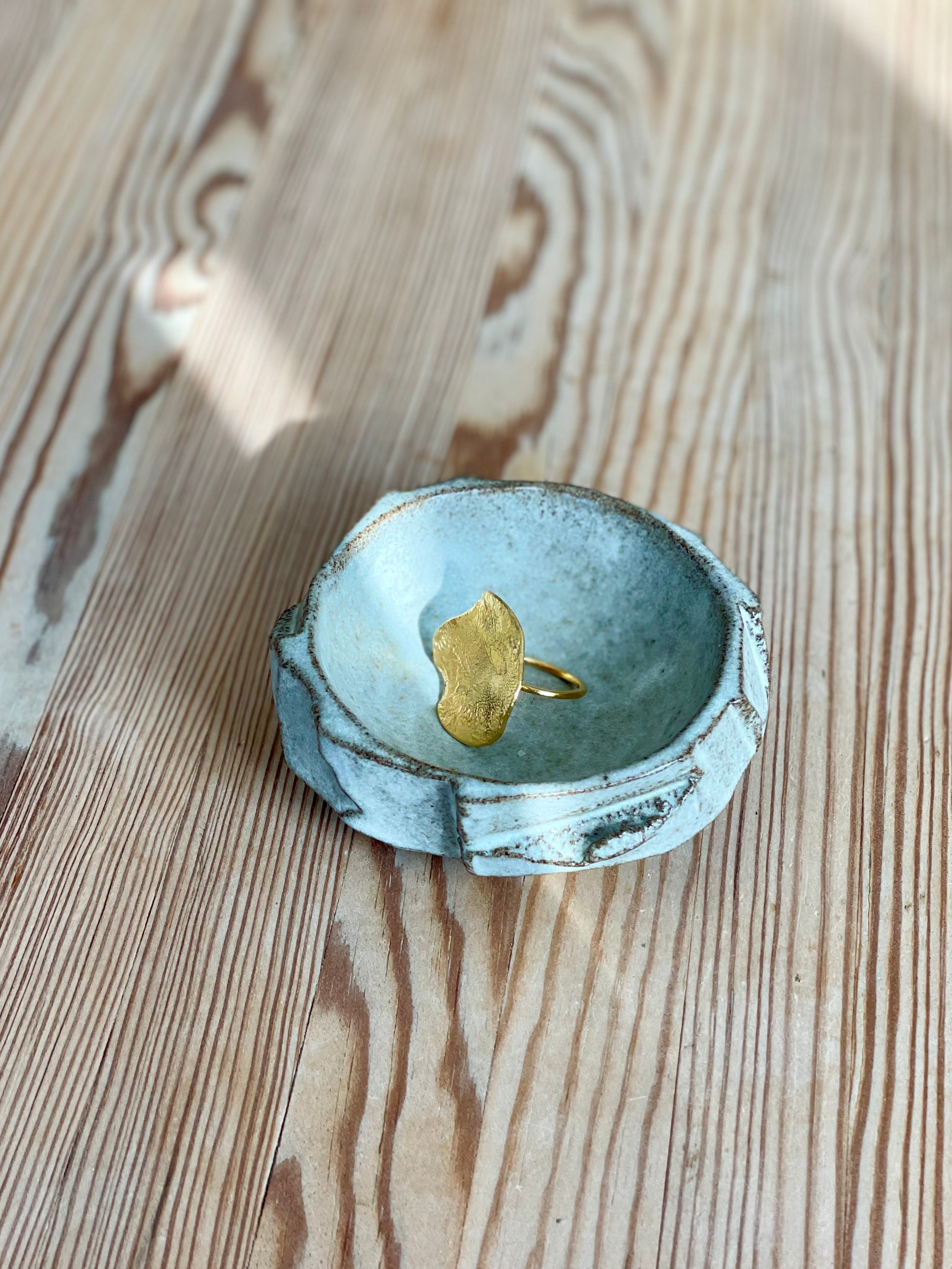 Handmade KLAY Copenhagen Kurinuki Bowl – Ceramic Tea Bowl for Matcha, Coffee & Desserts | Unique Japanese-Inspired Pottery for Home & Café Use