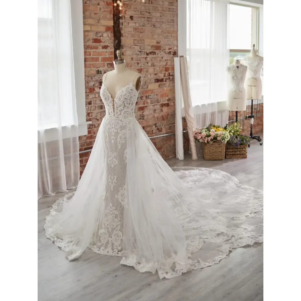 Maggie Sottero Tuscany Royale Wedding Dress with Detachable Train - Elegant Bridal Gown for Church Ceremony & Formal Reception