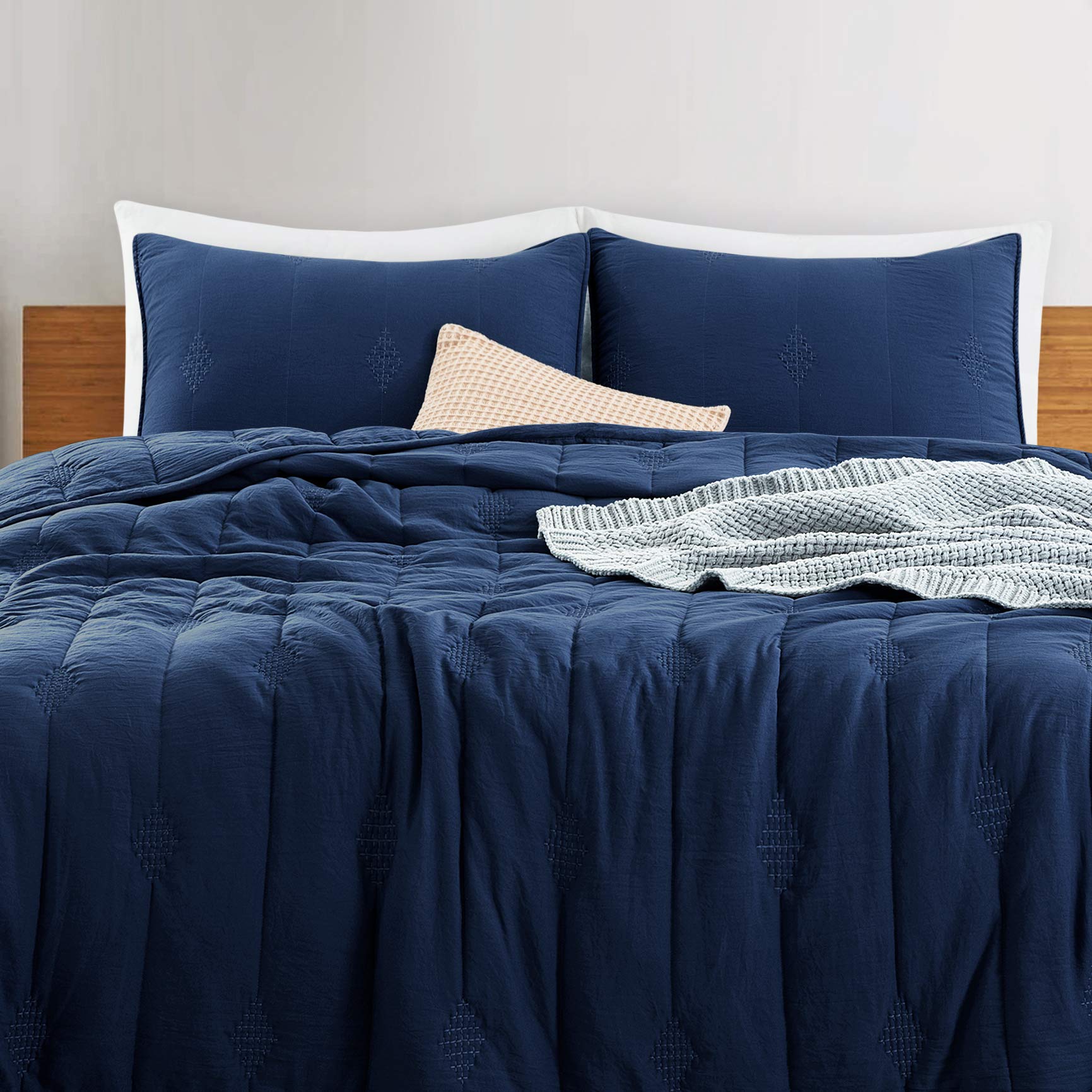 King Size Quilt Bedding Set - Lightweight Breathable & Ultra Soft Allover Geometric Diamond Stitched Embroidery, Navy Blue Comforter for All Seasons | Perfect for Master Bedroom, Guest Room & Cozy Home Decor