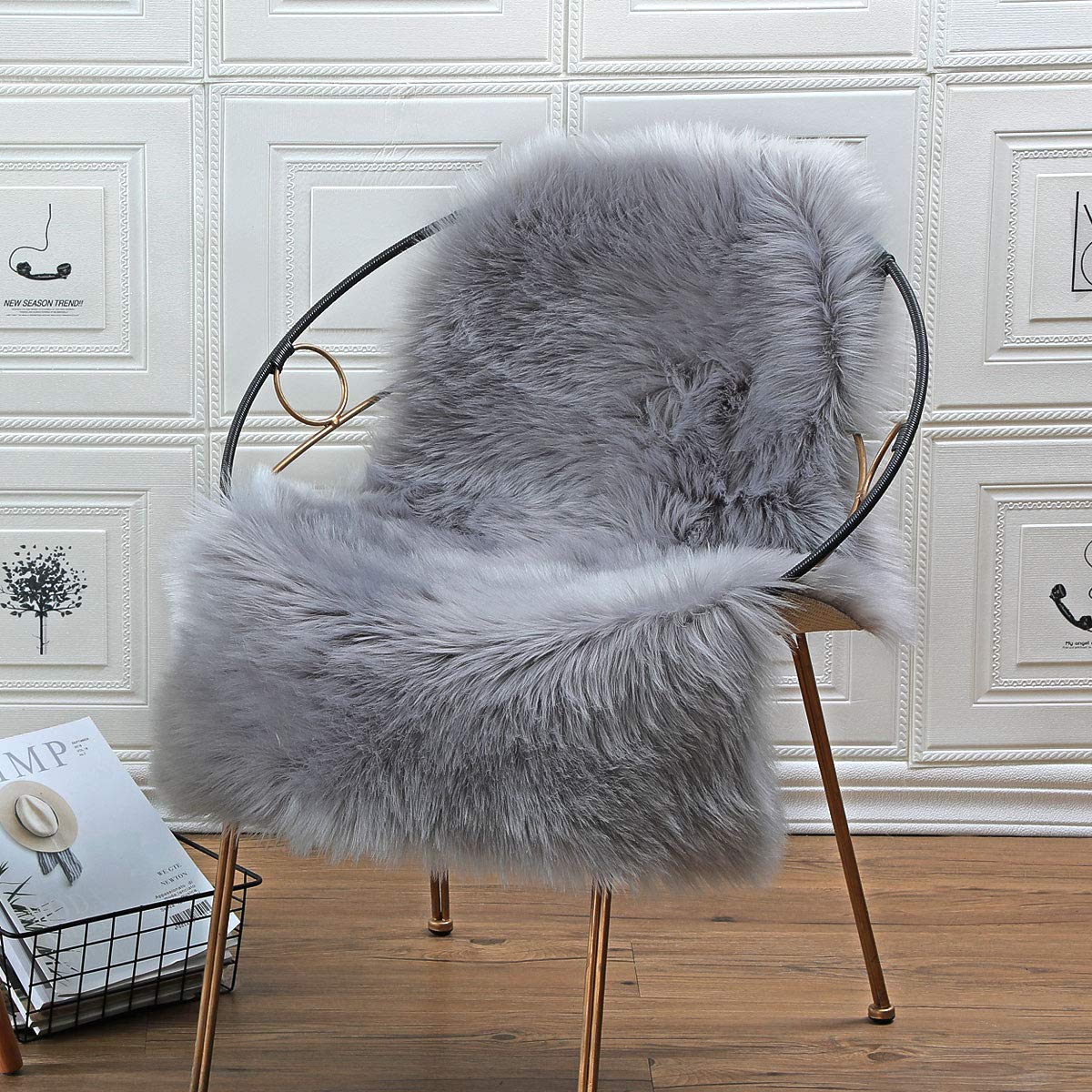 Luxury Soft Faux Fur Rug - White Sheepskin Chair Cover & Shaggy Area Rug for Bedroom, Living Room, Sofa - Non-Slip Floor Mat (Gray, 2.5x4 Feet) - Perfect for Cozy Home Decor, Pet Bedding & Winter Warmth