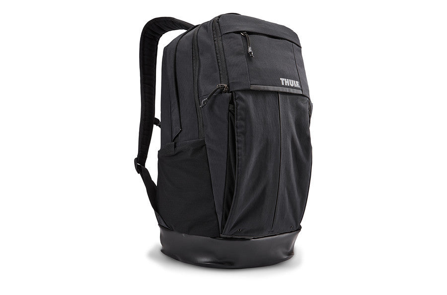 Thule Paramount Daypack - Lightweight Hiking Backpack for Men & Women, Durable Black Daypack for Travel, Work & Outdoor Adventures