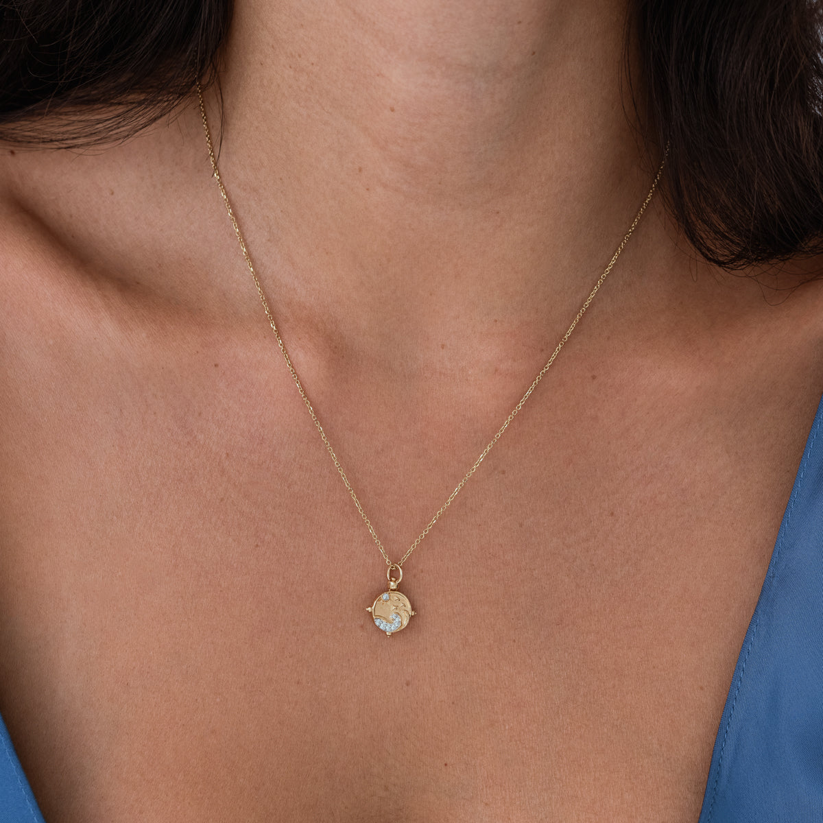 Two-Sided Mother Charm Pendant - Heart & Floral Design - Perfect for Mother's Day Gifts, Birthday Presents & Jewelry Collection
