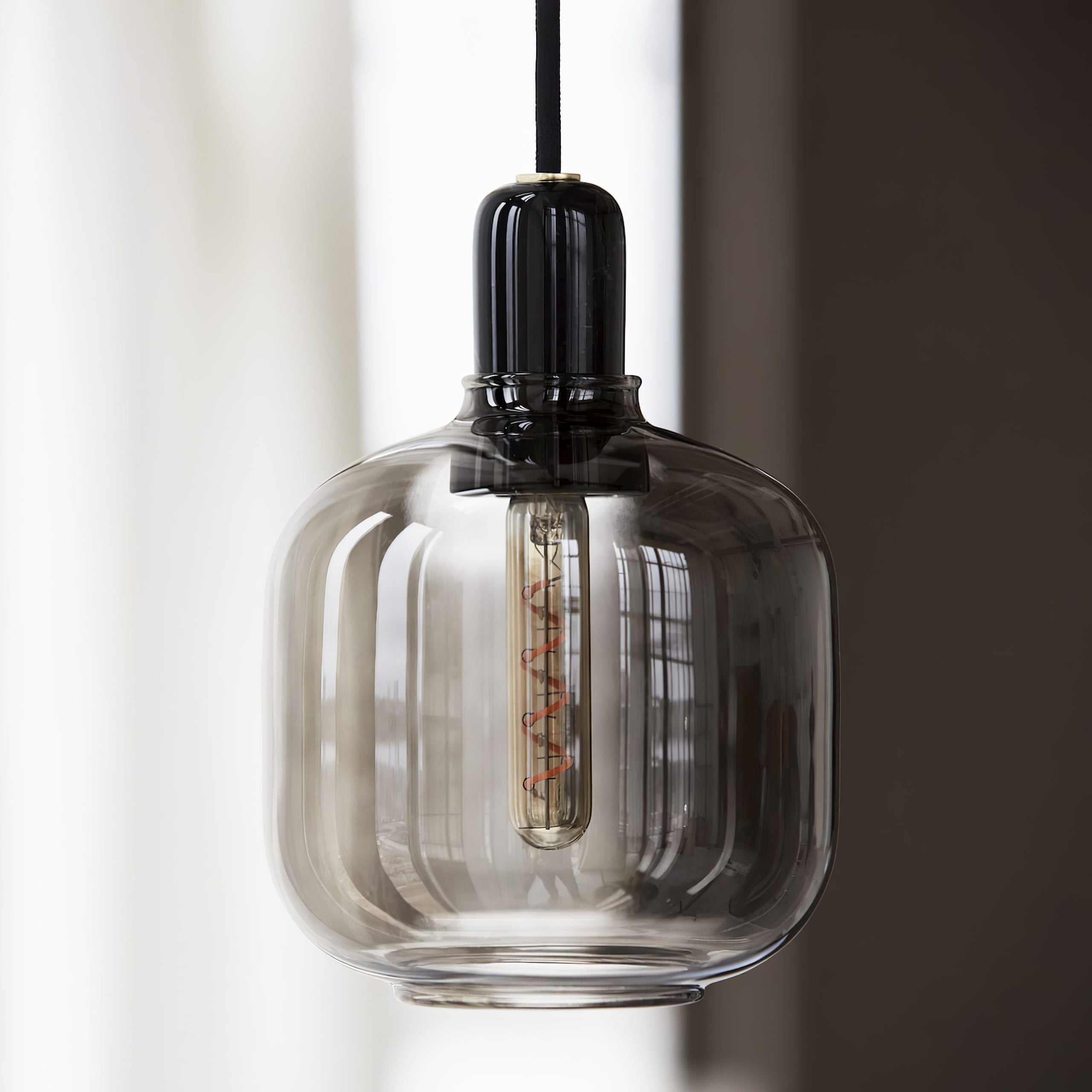 Modern Amp Pendant Lamp - Industrial Style Hanging Light Fixture for Kitchen Island, Dining Room & Bedroom Decor