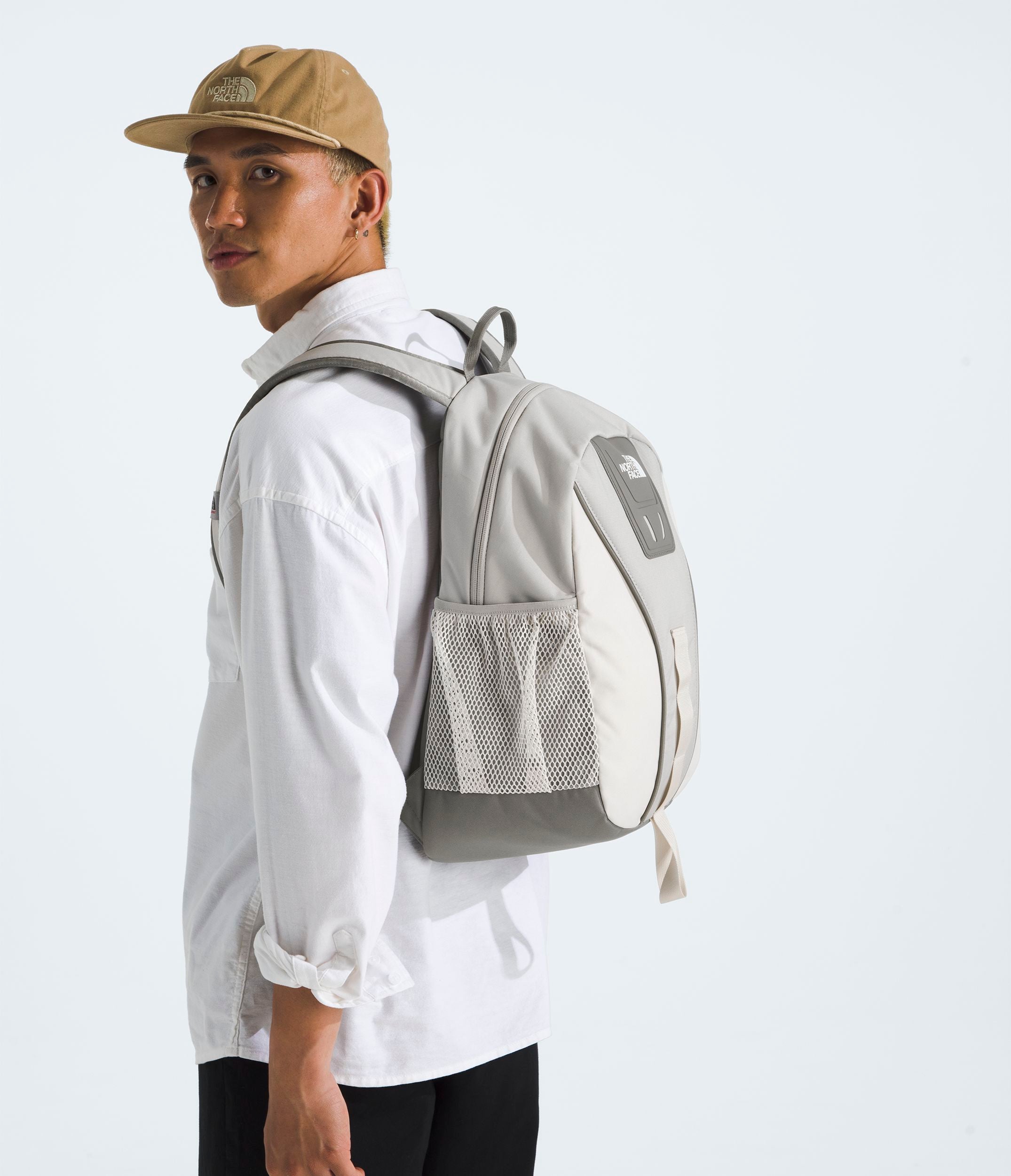 The North Face Y2K Daypack - Lightweight Hiking Backpack for Men & Women, Water-Resistant School & Travel Backpack - Perfect for Outdoor Adventures, Commuting & College Campus Use