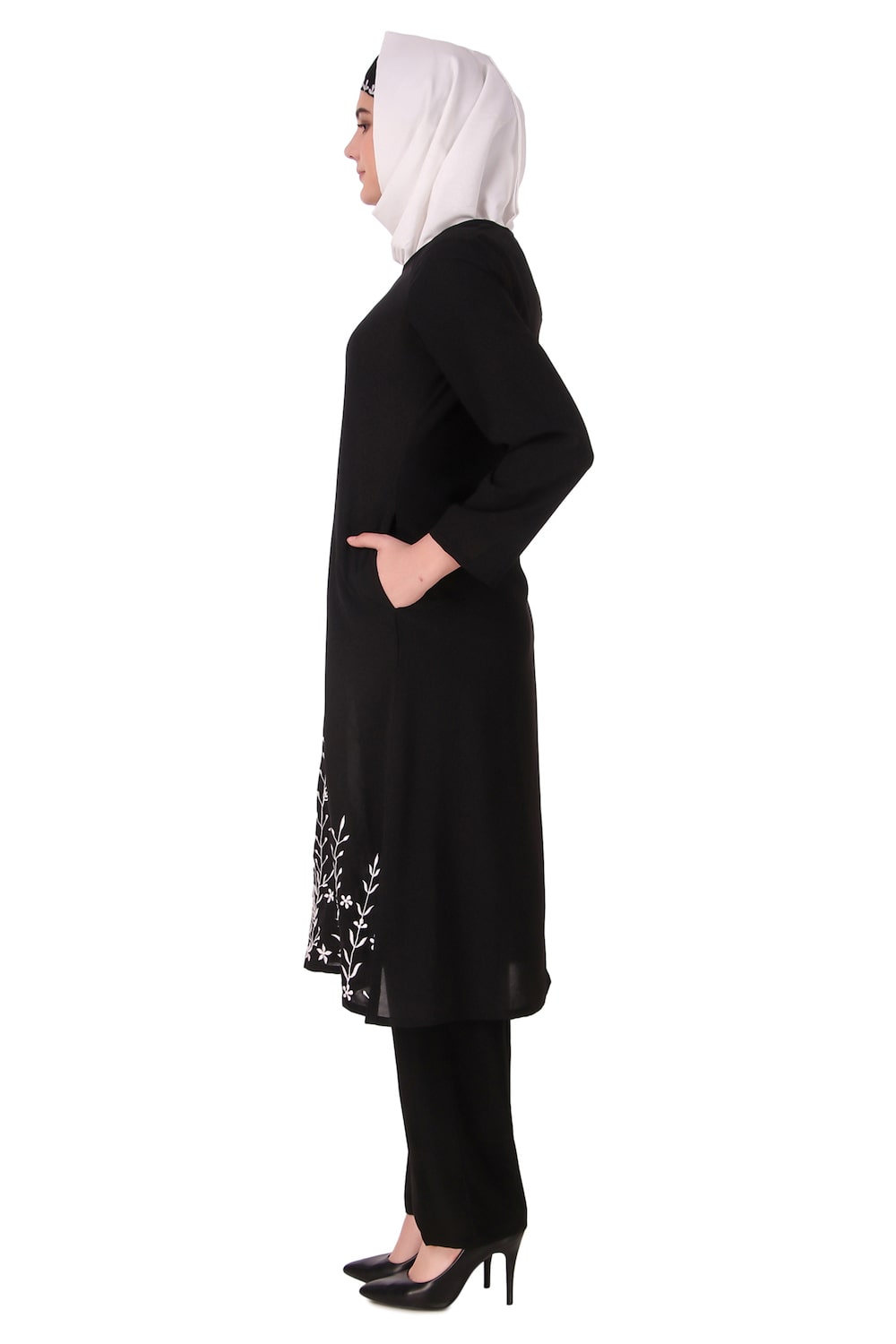 Exquisite Leaf Pattern Embroidered Salwar Kameez - Traditional Pakistani/Indian Ethnic Dress for Women - Perfect for Weddings, Festivals & Special Occasions