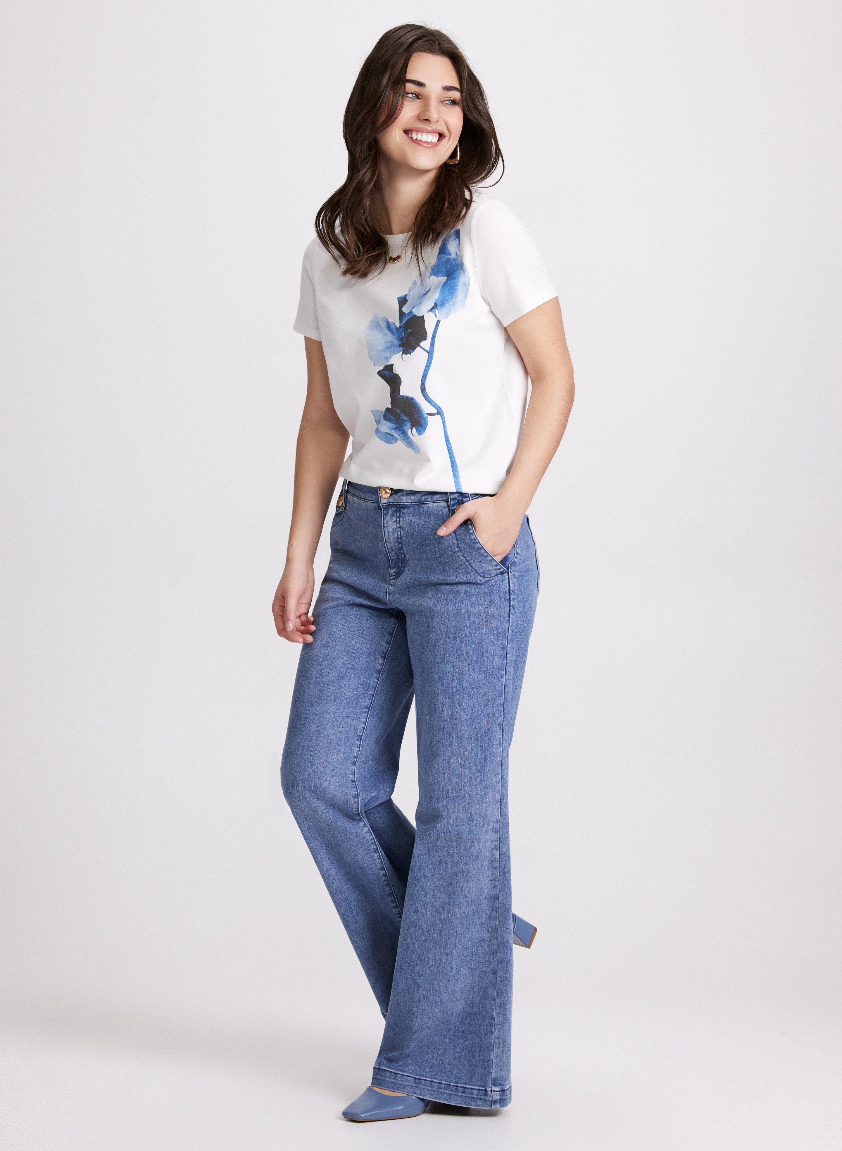 Floral Print T-Shirt for Women - Stylish Summer Casual Tee - Perfect for Outings, Dates & Everyday Wear