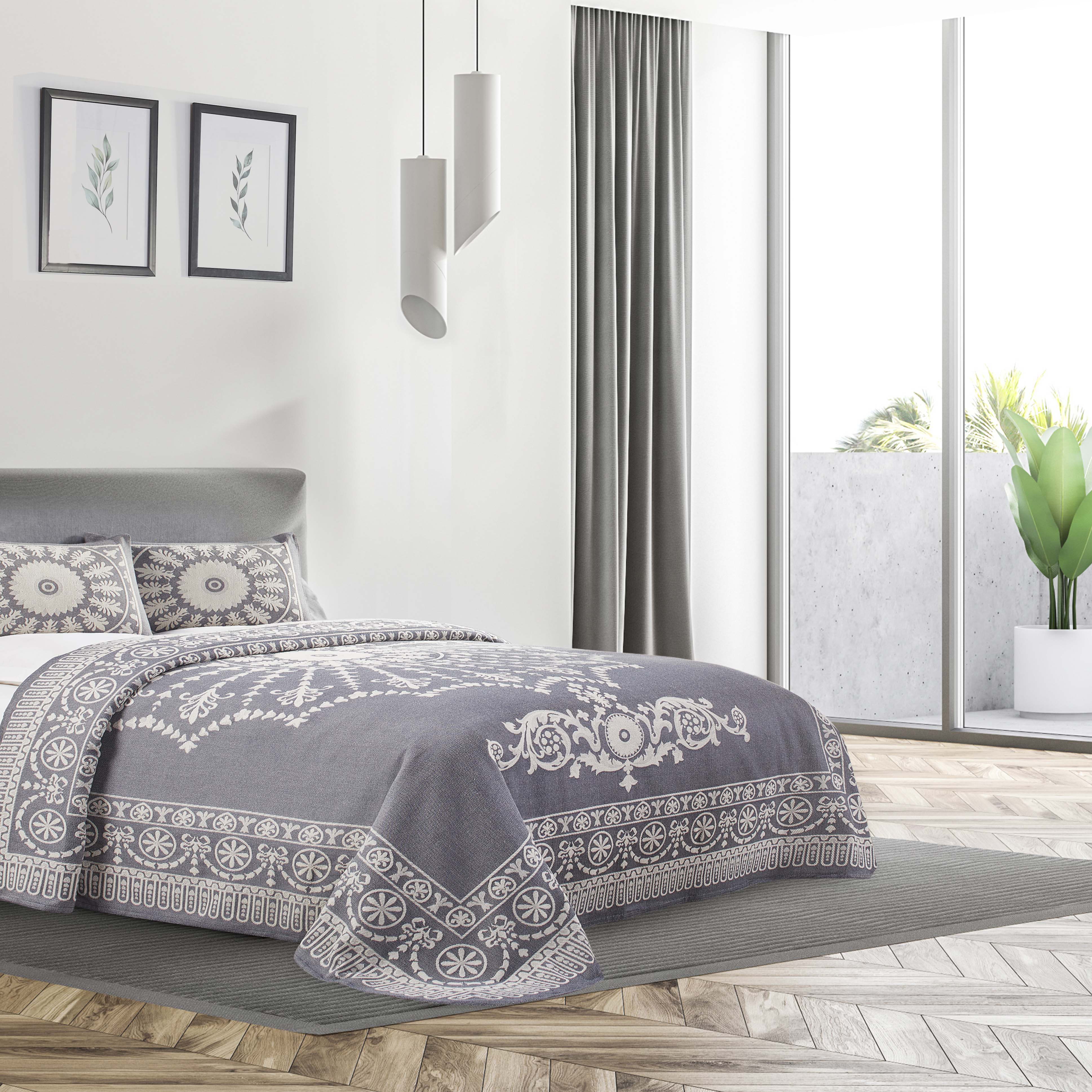 Traditional Medallion Cotton Blend Woven Jacquard Bedspread Set - Queen Size Luxury Bedding for Master Bedroom - Perfect for Home Decor, Guest Room & Hotel Use