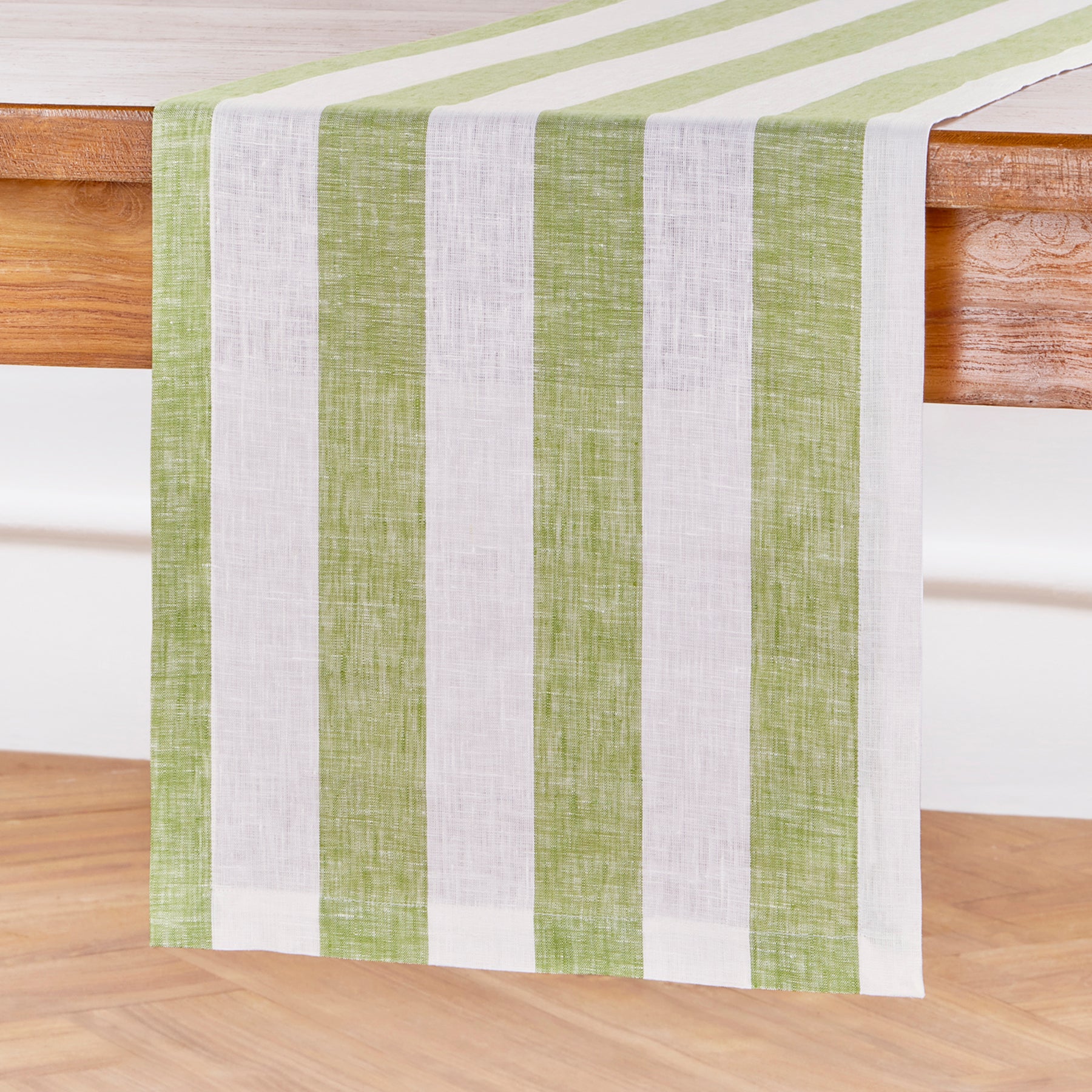 Stylish Cabana Stripe Table Runner - Perfect for Beach Weddings, Summer Parties & Outdoor Dining Decor