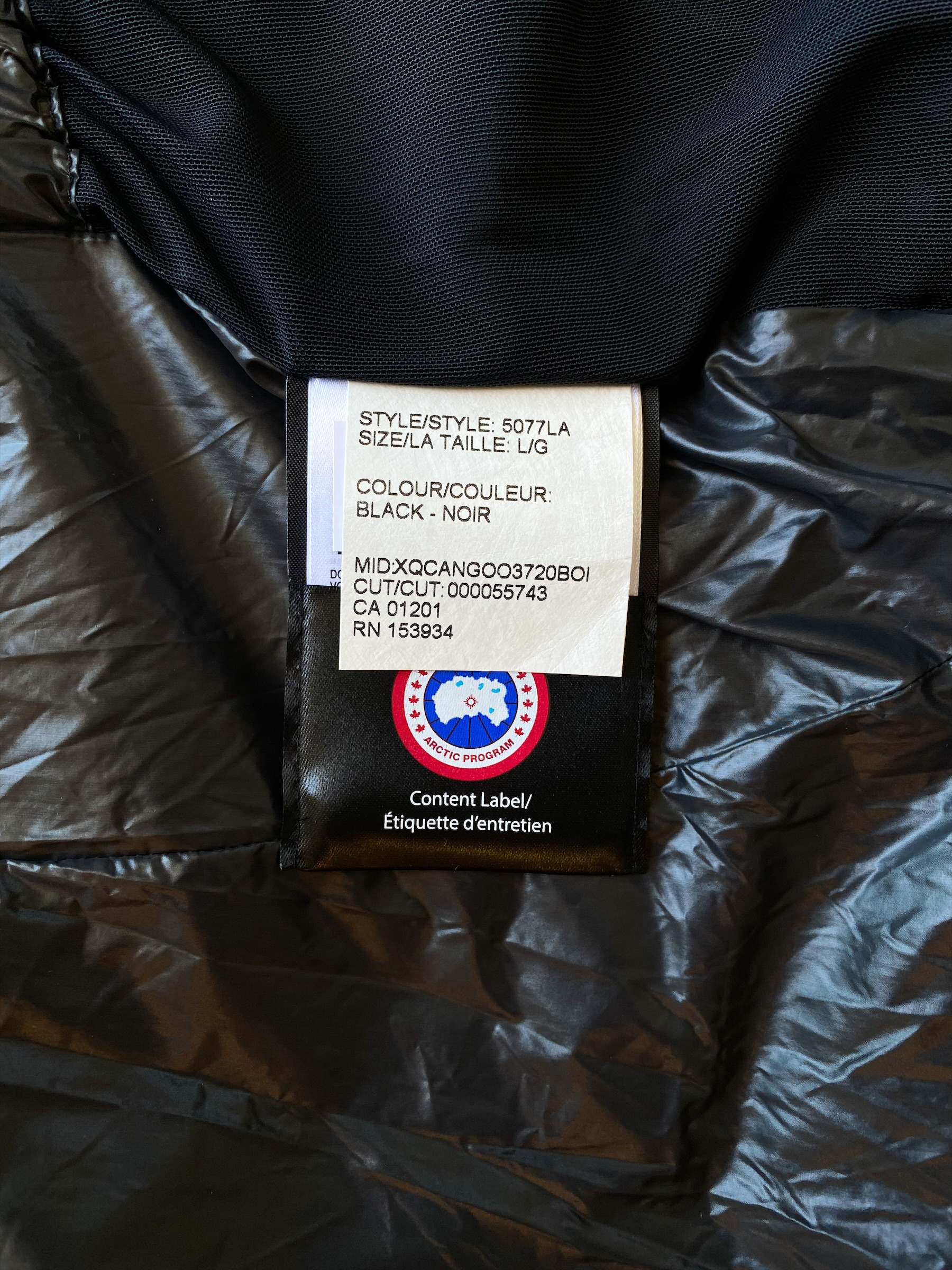 Canada Goose Alliston Women's Water-Resistant Down Jacket - Black Winter Coat for Outdoor Activities & Urban Fashion