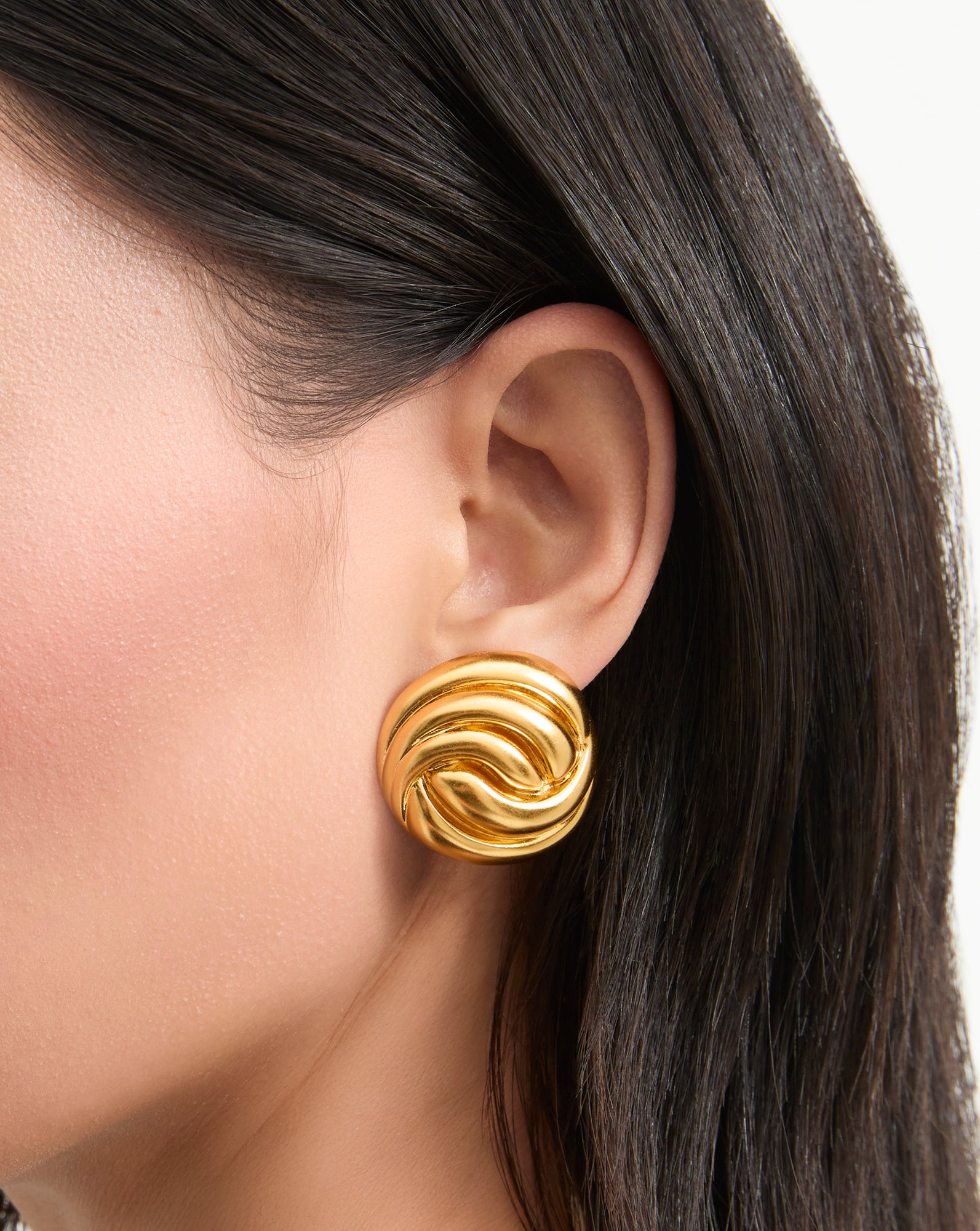 Elegant Gold Knot Earrings for Women - 14K Gold Plated Dainty Hoop Earrings - Perfect for Everyday Wear, Gifts & Special Occasions