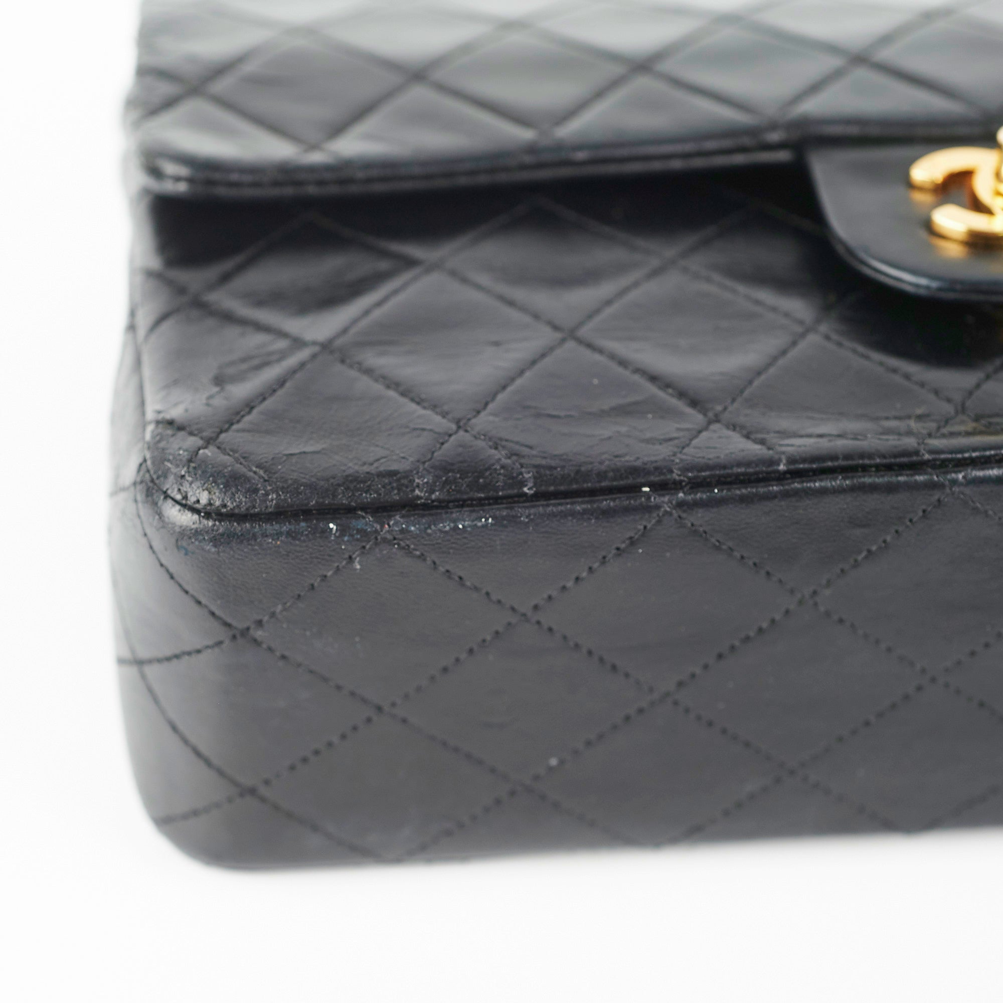 Chanel Medium Classic Flap Bag Black Lambskin Leather - Luxury Designer Handbag for Women, Perfect for Evening Events & Special Occasions
