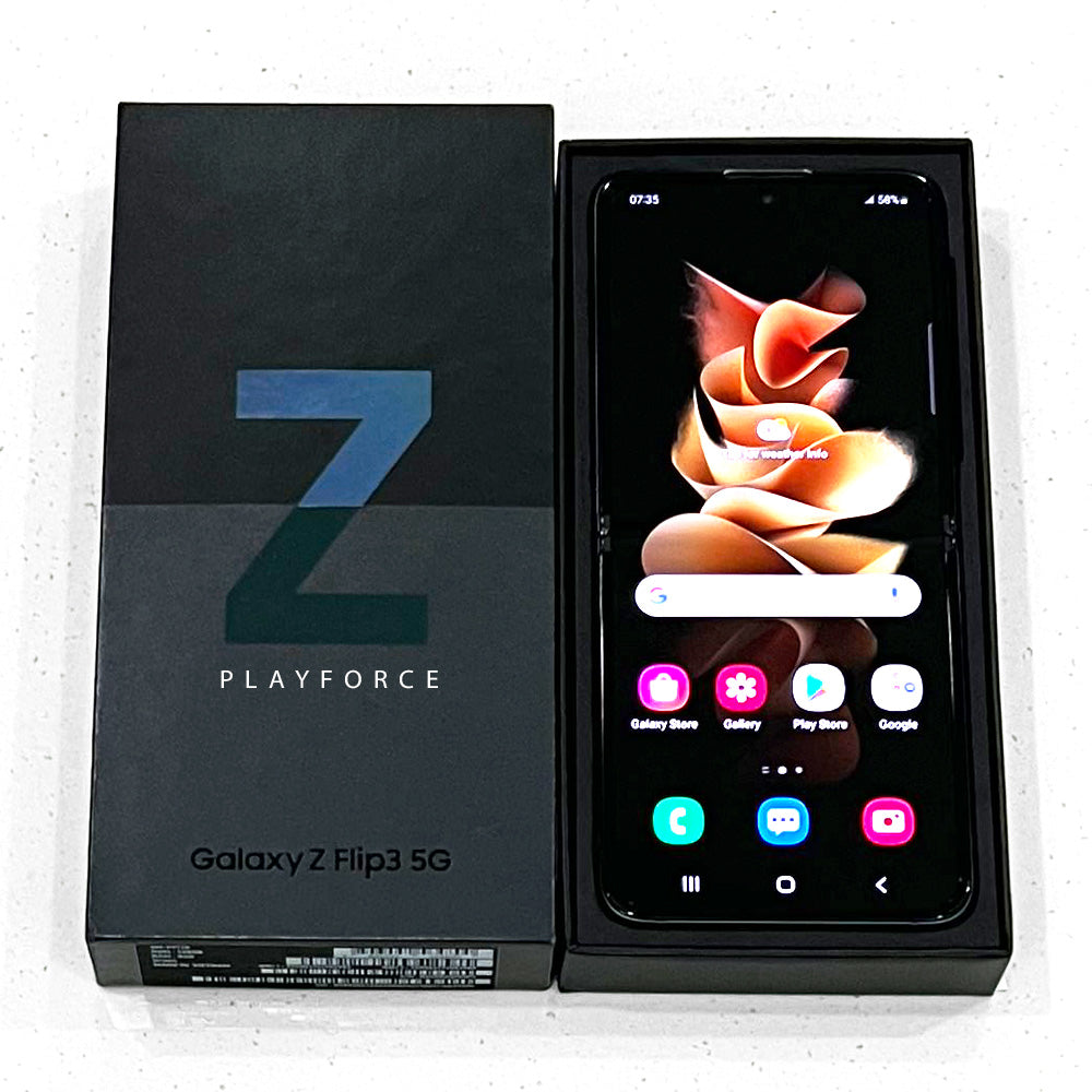 Samsung Galaxy Z Flip3 5G Smartphone - 128GB Storage, Green Color | Compact Foldable Phone for Work, Travel & Social Media