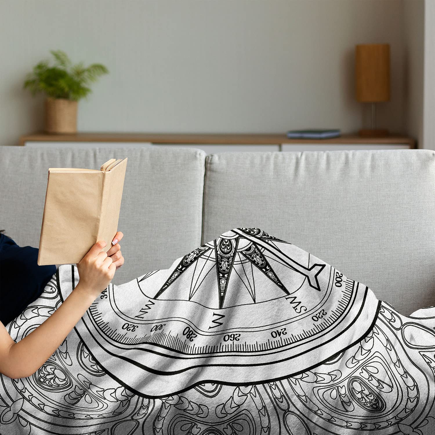 Ambesonne Compass Throw Blanket - Nautical Windrose Line Art Design, Soft Flannel Fleece Accent Blanket for Couch, Bed & Sofa (60x80 Inches, Black & White) | Perfect for Coastal Decor, Living Room Accents & Gift Giving