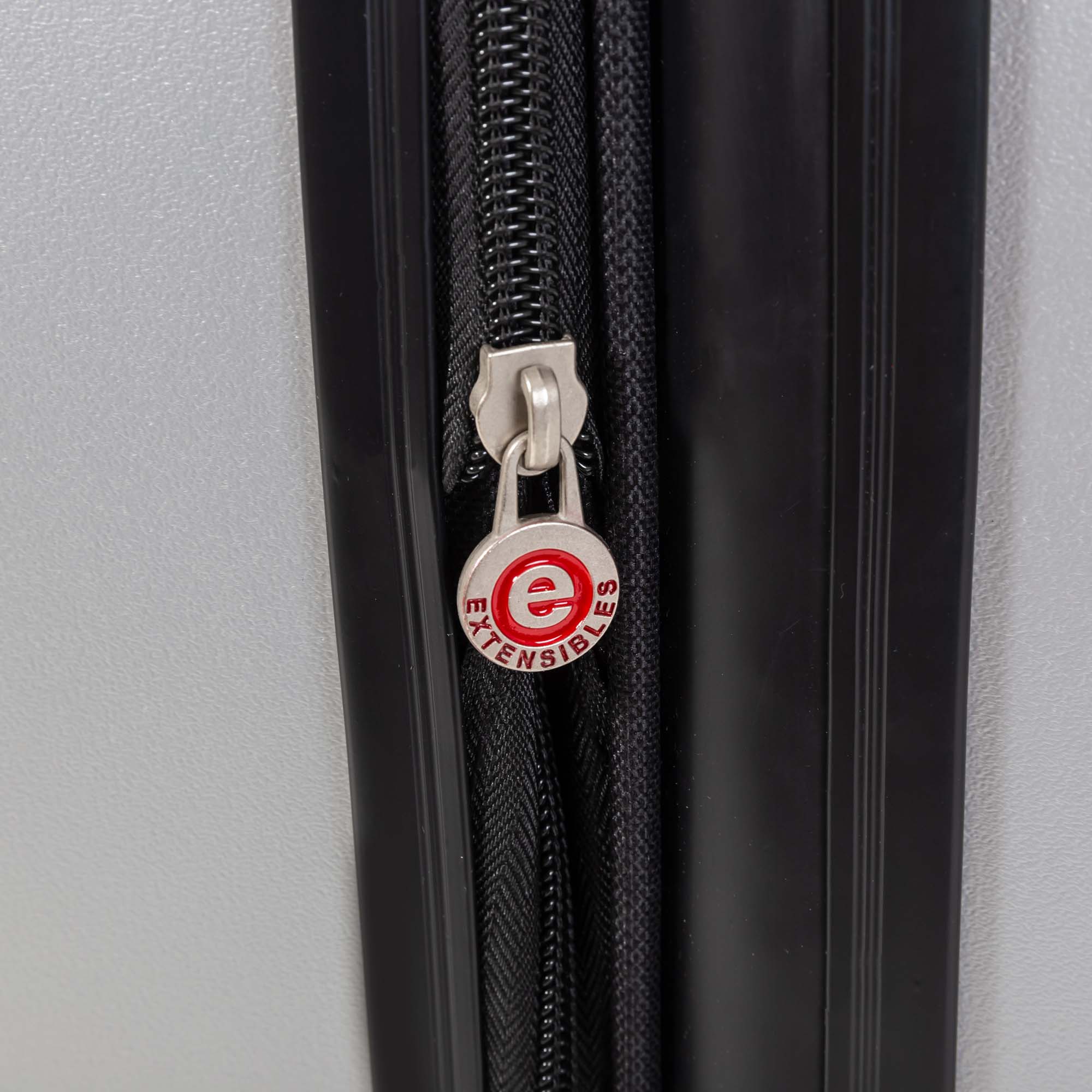 Air Canada Milan Carry On Hardside Expandable Luggage - Lightweight Spinner Suitcase for Travel, Business Trips & Weekend Getaways