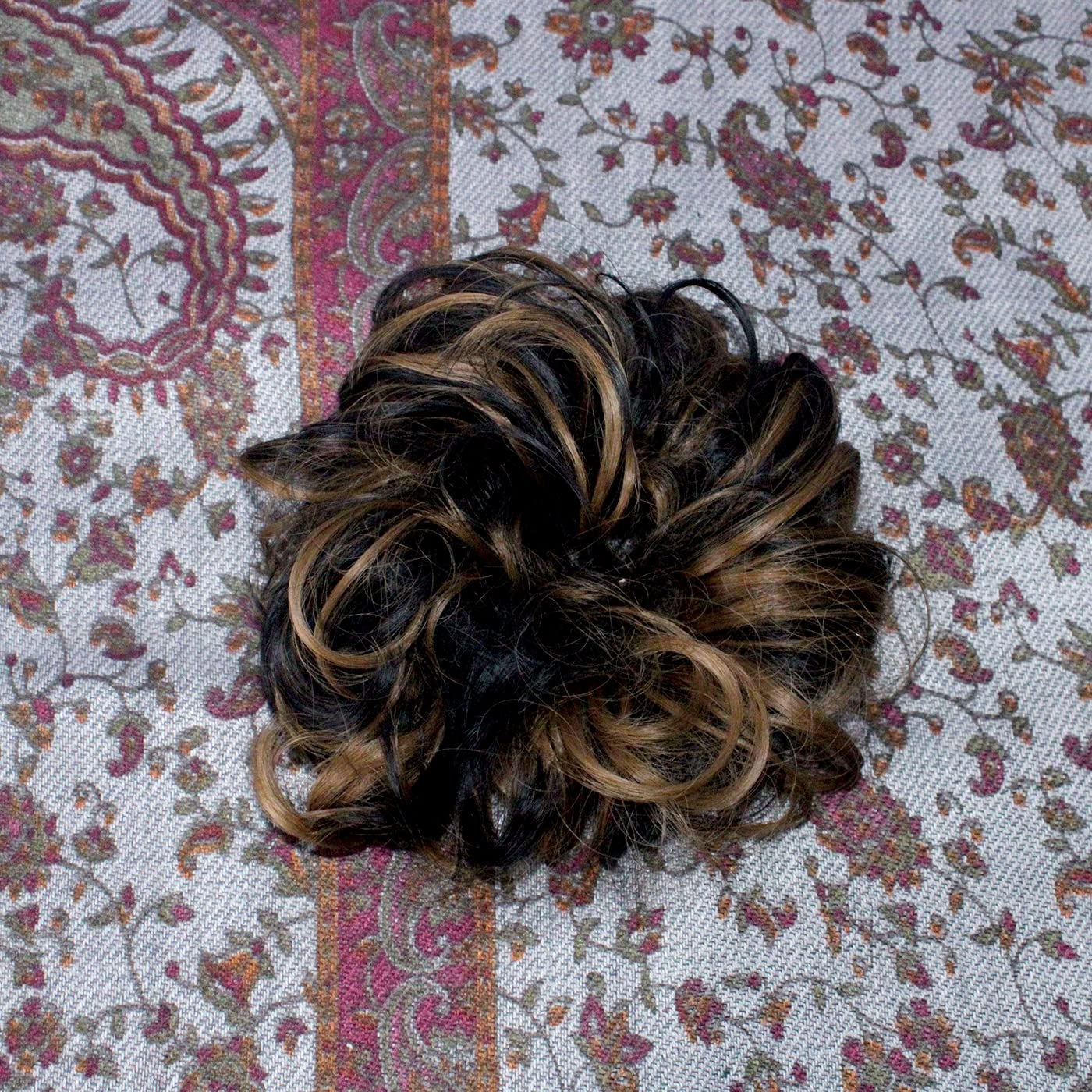 Messy Bun Hair Extension Scrunchie - 2-Pack Synthetic Hair Bun for Women & Girls with Golden Highlights | Perfect for Parties, Weddings & Everyday Styling