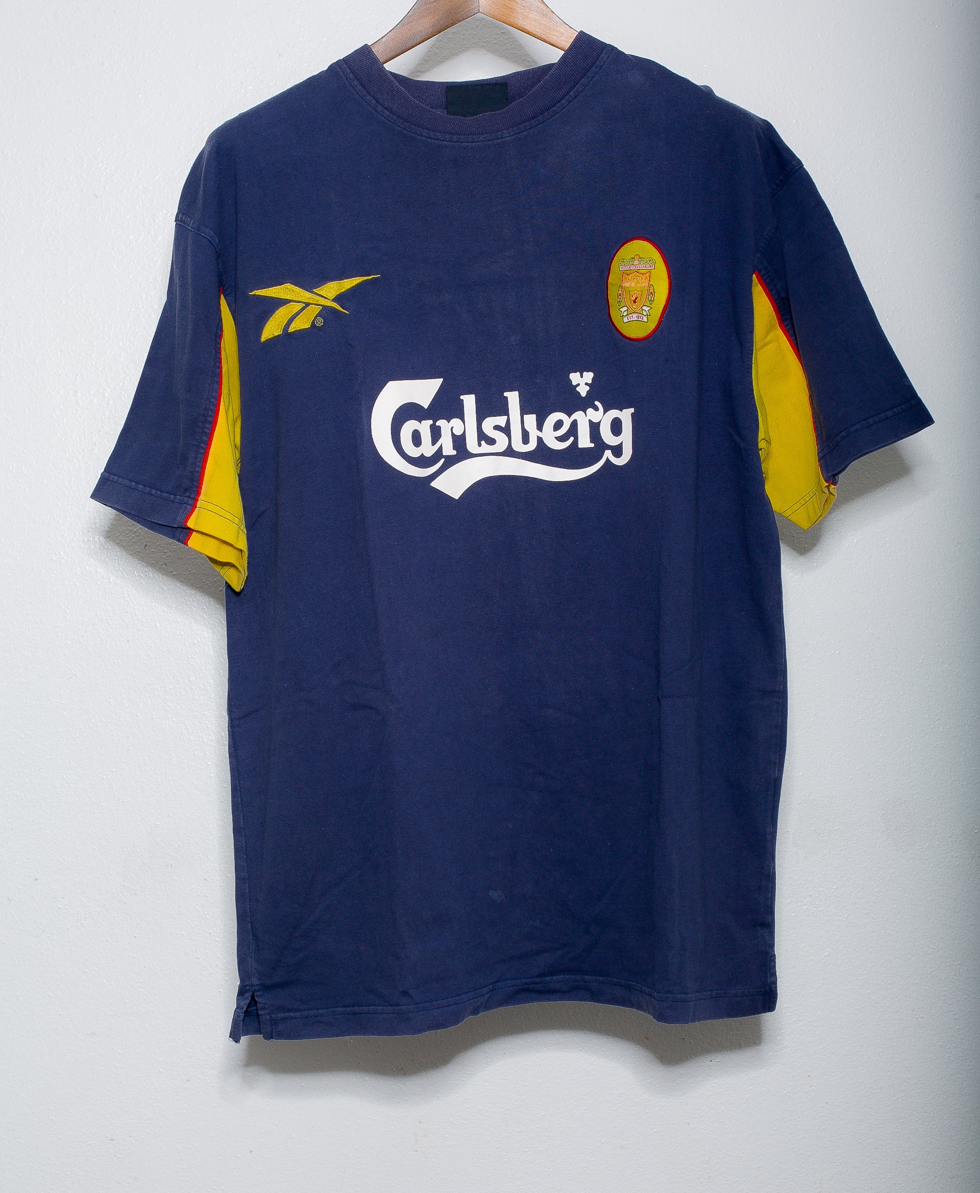 1996 Liverpool FC Training Jersey - Vintage Football Shirt XL - Retro Soccer Apparel for Fans & Collectors - Perfect for Match Days, Gifts & Memorabilia Display