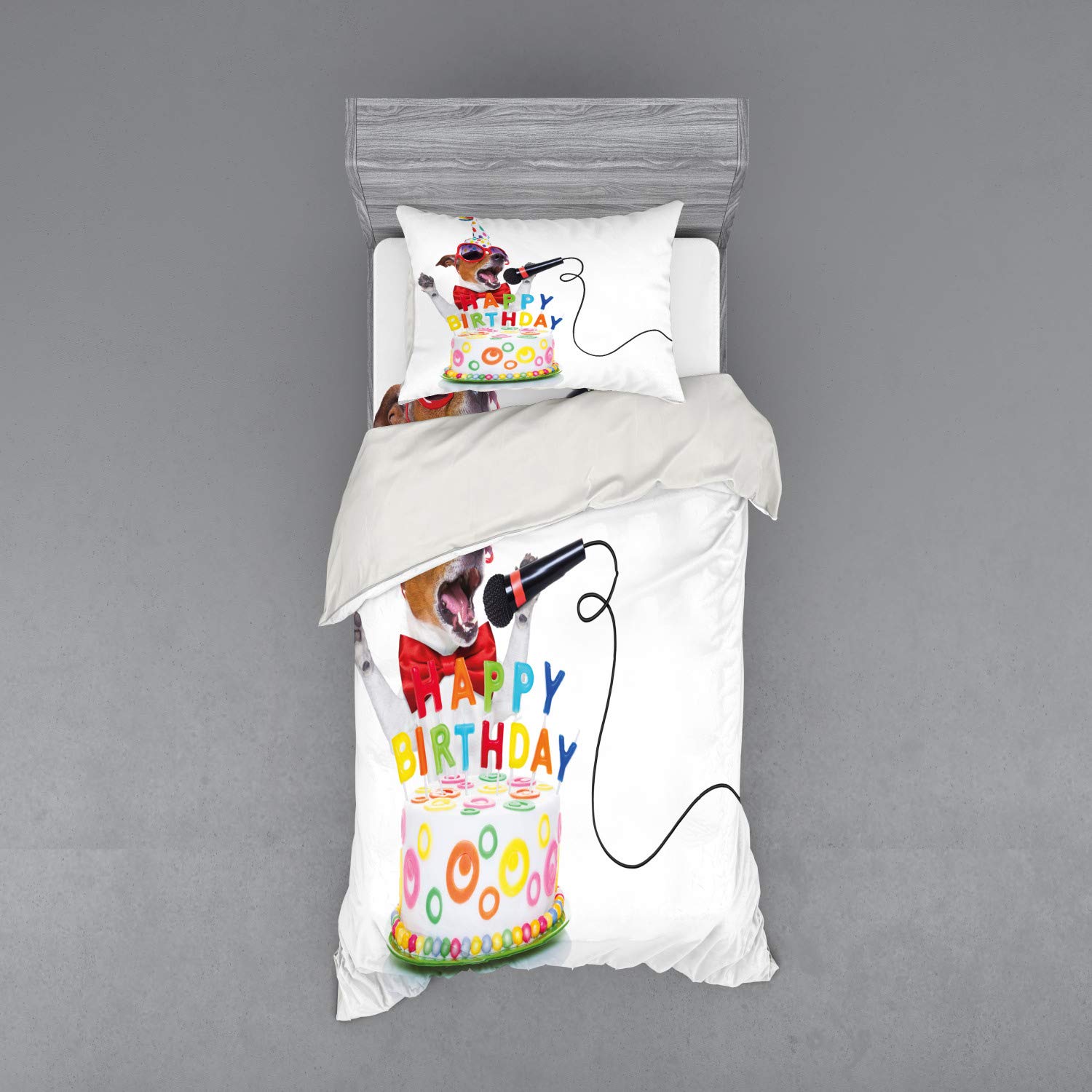 Ambesonne Musician Dog Birthday Duvet Cover Set - 3 Piece Twin Size Bedding with Sham & Fitted Sheet - Fun Singer Dog with Glasses & Cake Print - Perfect for Kids' Birthday Parties & Themed Bedrooms