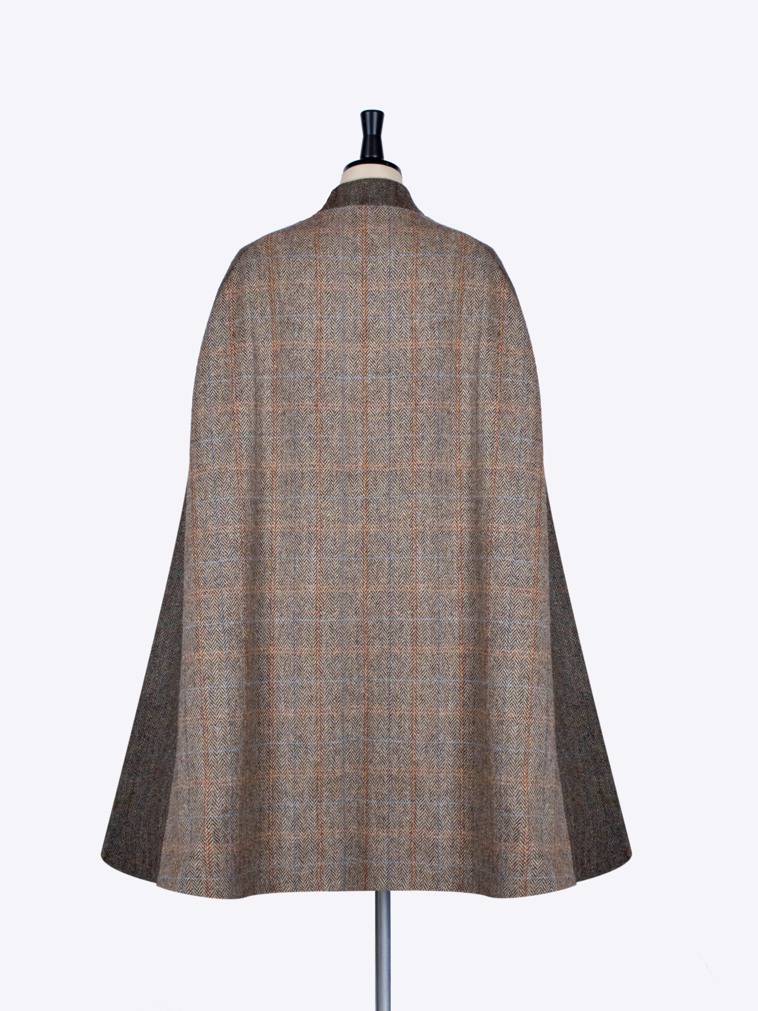 Elegant Long Cape Coat for Women - Beige & Moss Green - Perfect for Fall & Winter Fashion, Outdoor Events, and Evening Occasions