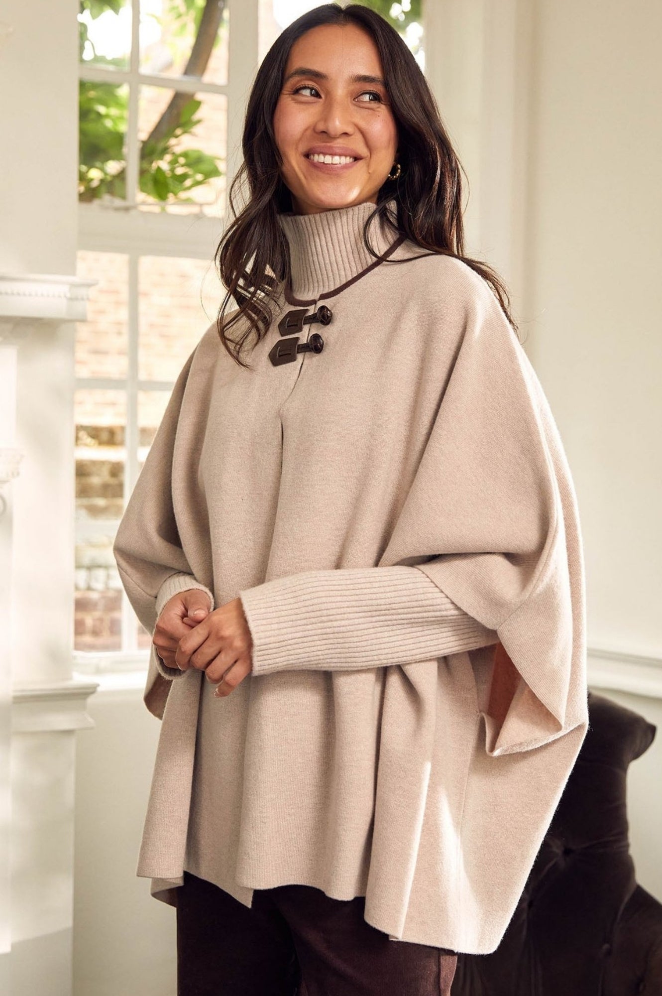 Cozy Knitted Cape in Oat - Soft & Warm Winter Shawl Wrap for Women | Perfect for Outdoor Activities, Travel & Casual Wear