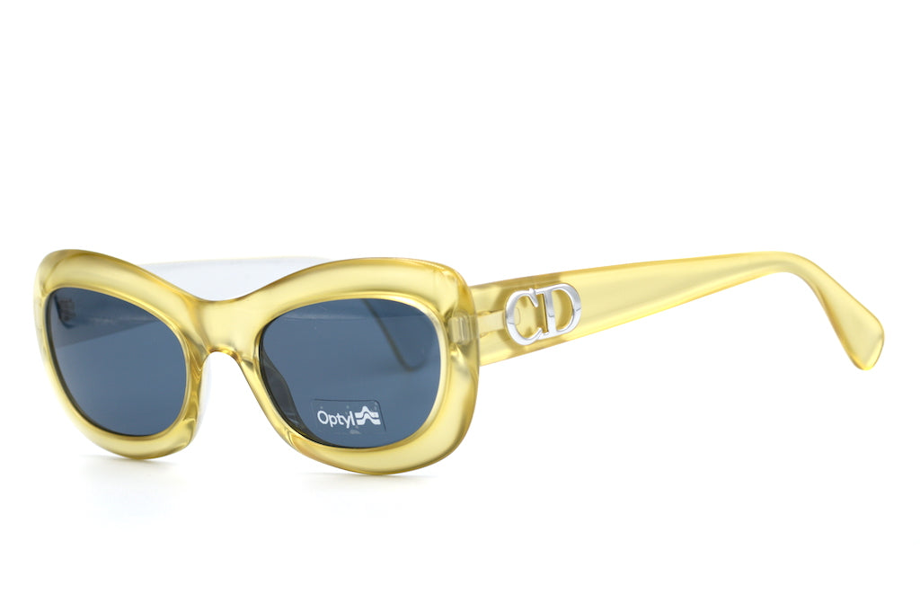 Christian Dior 2974 72J Sunglasses - Luxury Designer Shades for Women & Men - UV Protection & Fashion Statement - Perfect for Beach, Driving & Outdoor Activities
