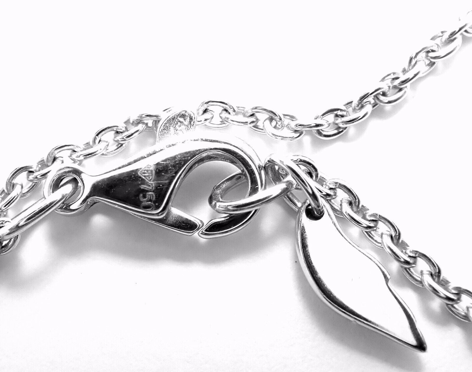Authentic Piaget 18k White Gold Diamond Peridot Heart Pendant Necklace - Luxury Jewelry for Women, Perfect Gift for Anniversary & Valentine's Day