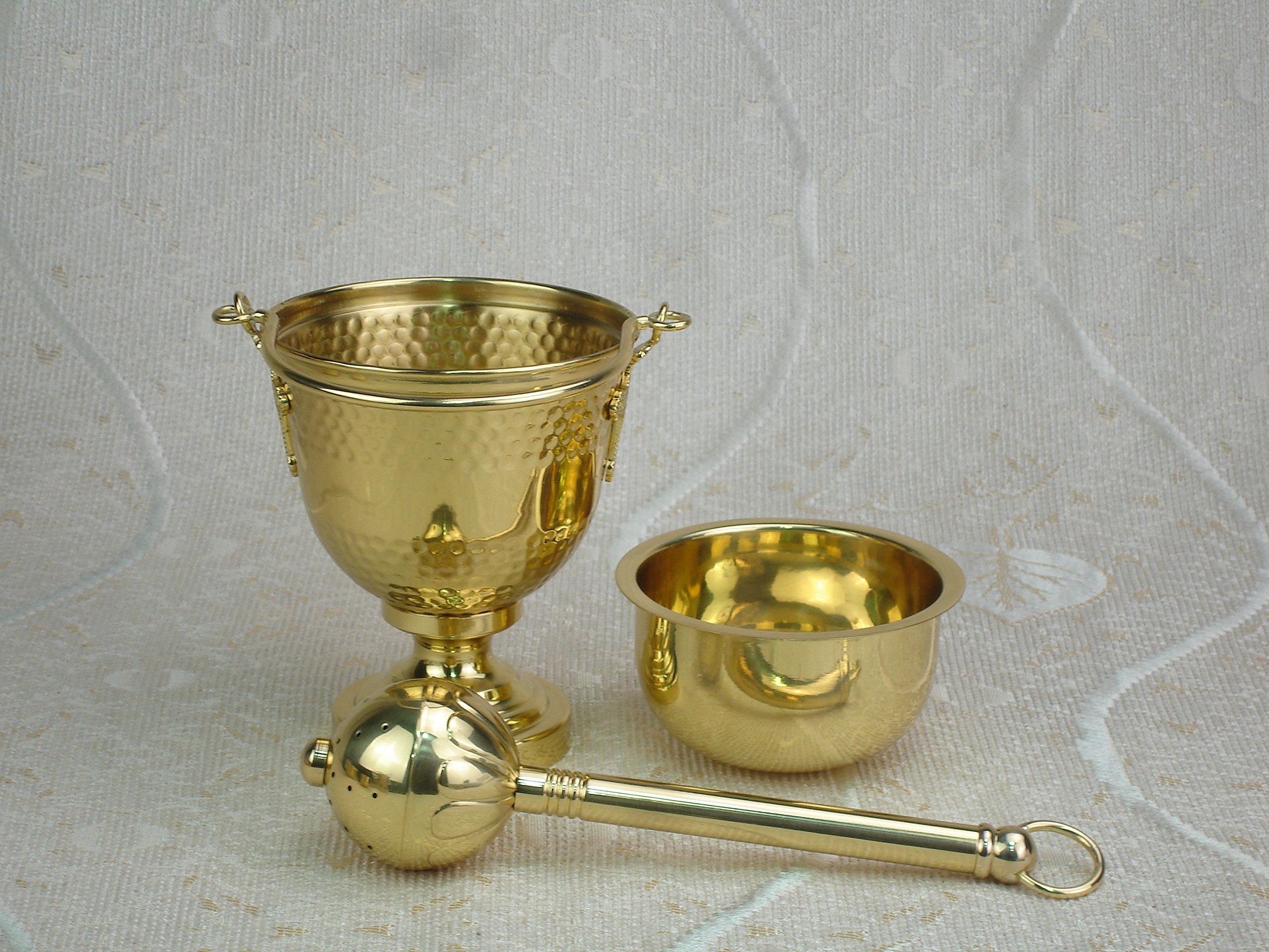 Brass Holy Water Font and Sprinkler Set for Catholic Church - SS-1-Q7 | Perfect for Baptisms, Blessings & Religious Ceremonies
