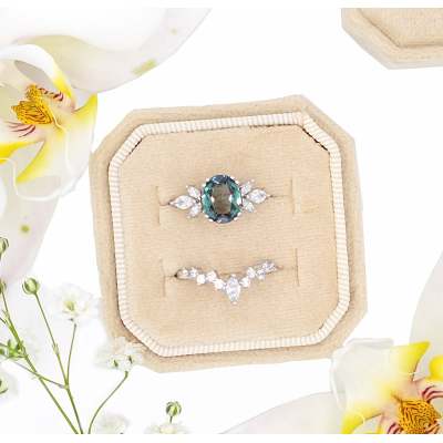 The Timeless Gift of Love: The Eva Teal Alexandrite Ring