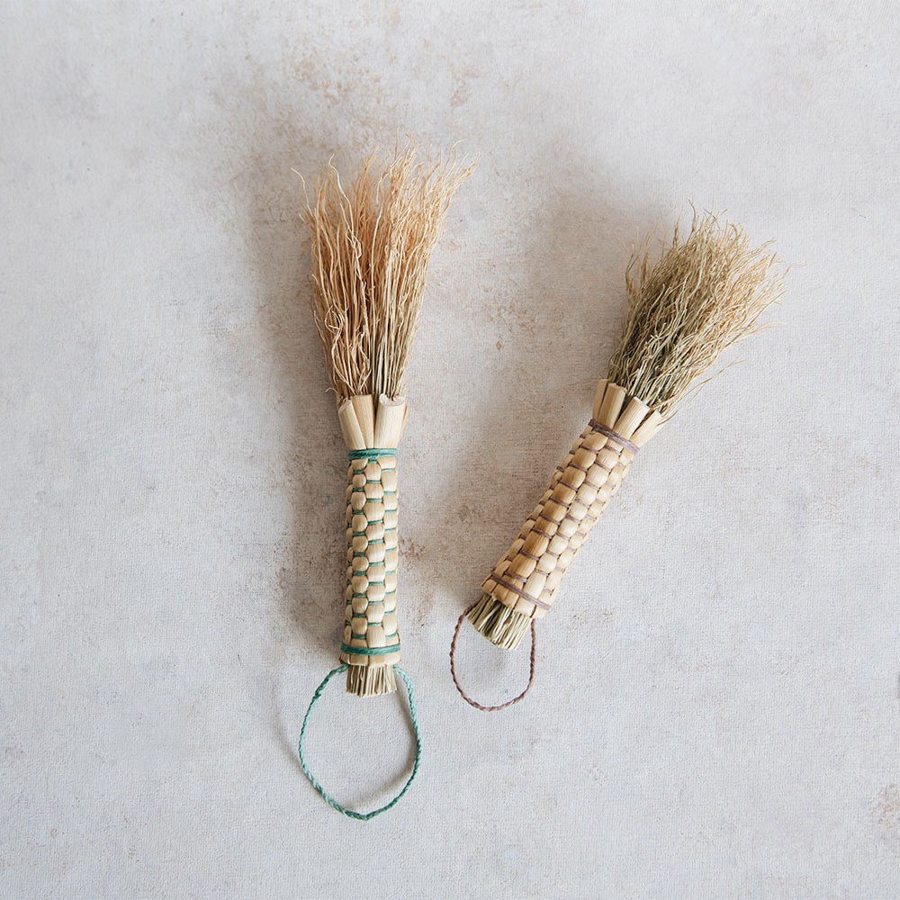 Small Braided Whisk Brush - Durable Kitchen Cleaning Tool for Pots, Pans & Grills - Perfect for Home Cooking & Outdoor BBQ