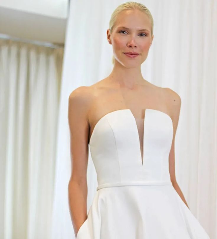 Paloma Blanca 4888 Wedding Gown - Elegant Lace Bridal Dress for Bride - Perfect for Church Ceremony & Beach Weddings