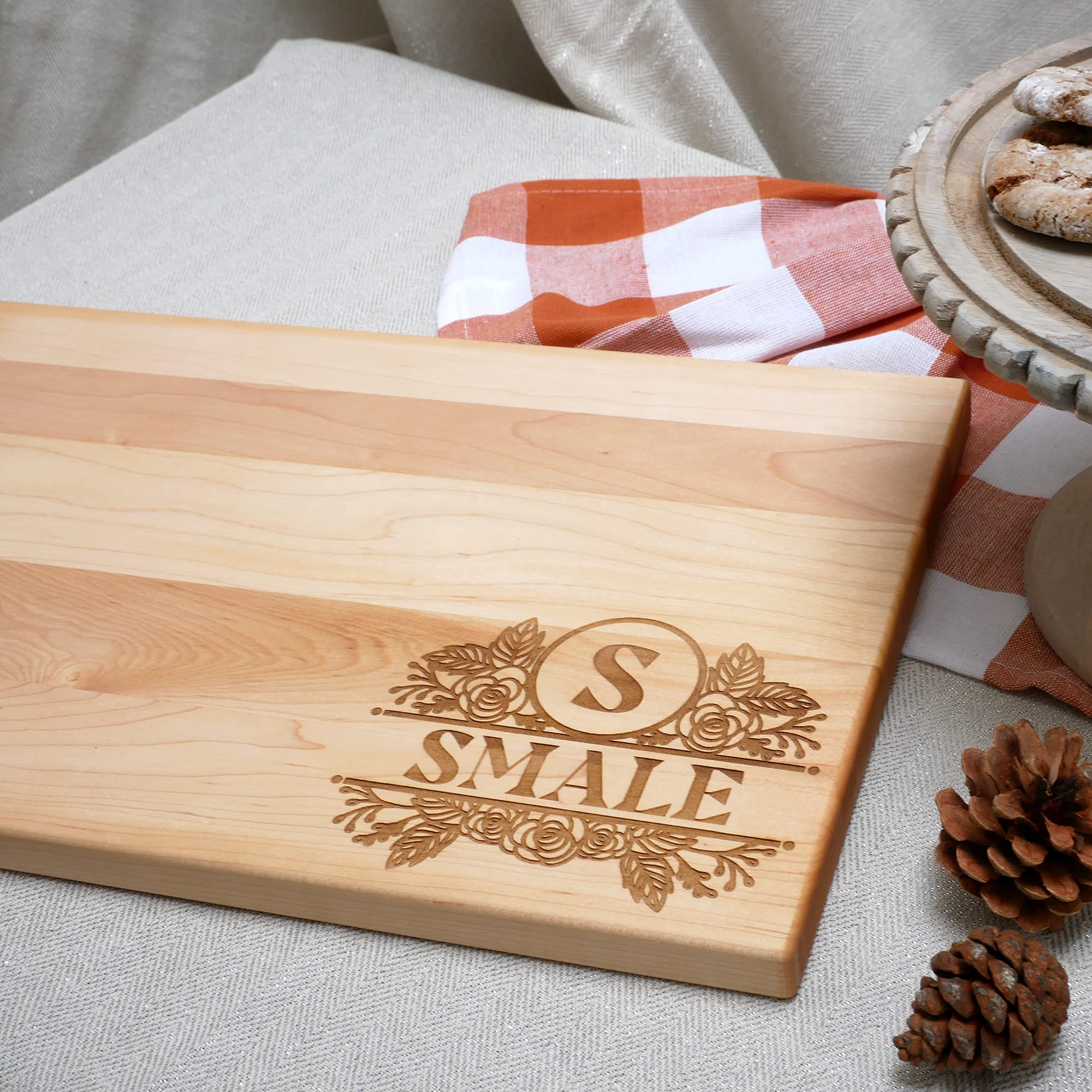 Personalized Engraved Wooden Cutting Board for Couples - Unique Wedding Gift for Bride & Groom - Custom Anniversary Gift - Perfect for Kitchen Use & Housewarming Present
