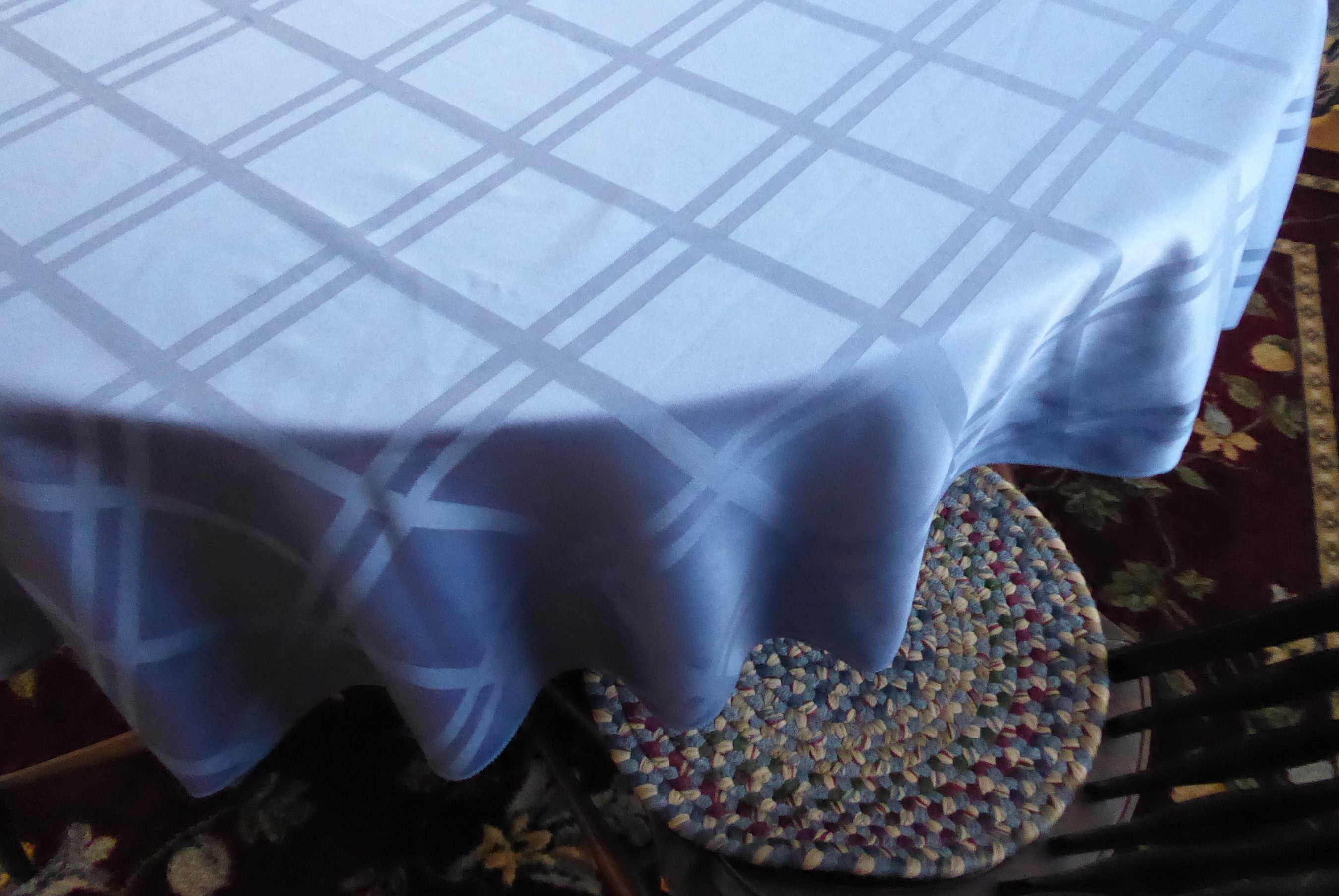 Elegant Oval Blue Window Pane Tablecloth 80x60 Inches - Silky Smooth Wedgwood Blue Dining Table Cover for Dinner Parties, Tea Parties & Special Occasions - Perfect for Formal Dining, Bridal Showers & Afternoon Tea Events