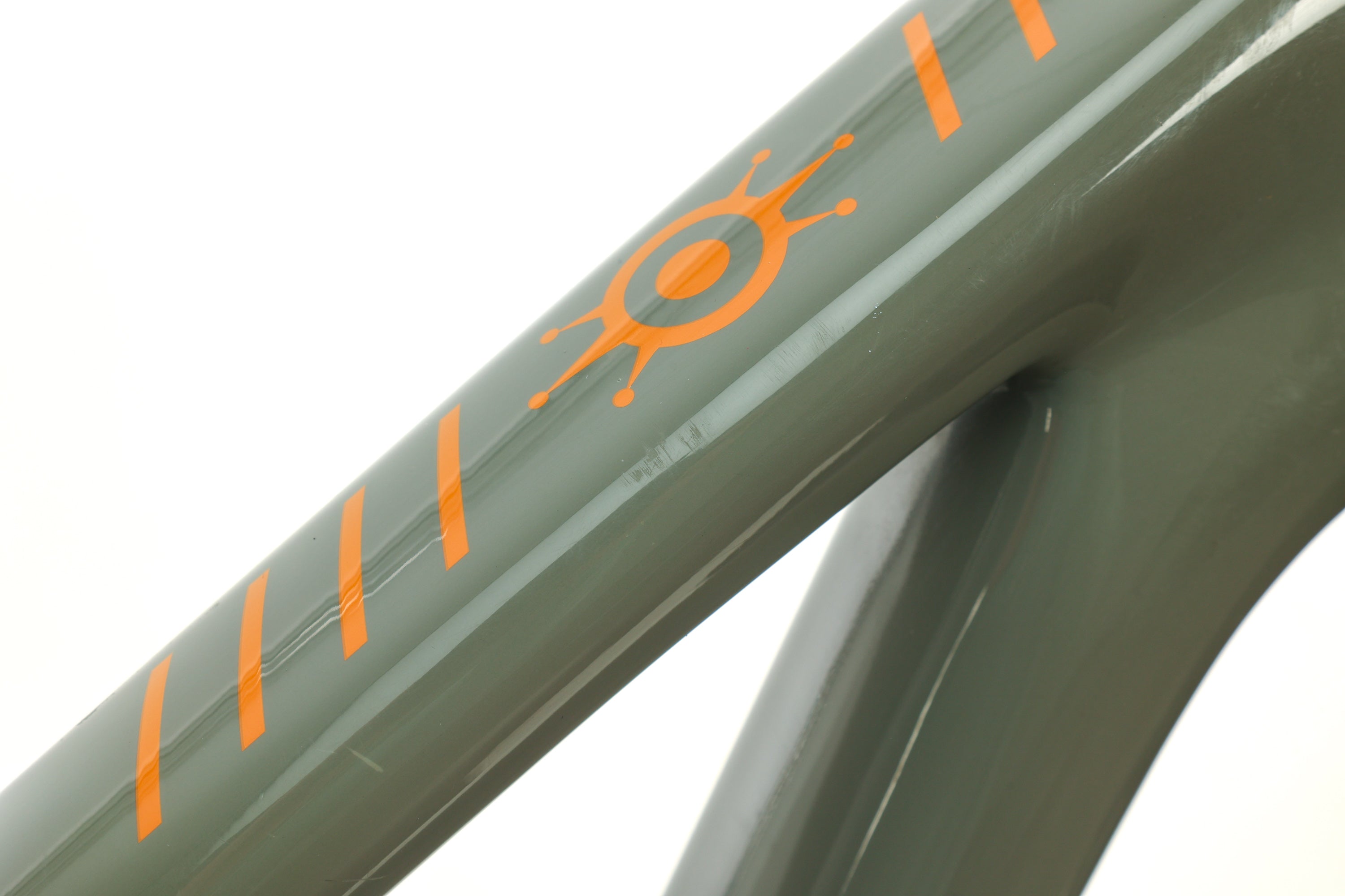 2021 Alchemy Arktos 135 XT Mountain Bike - Medium Frame Size | Perfect for Trail Riding & Mountain Adventures