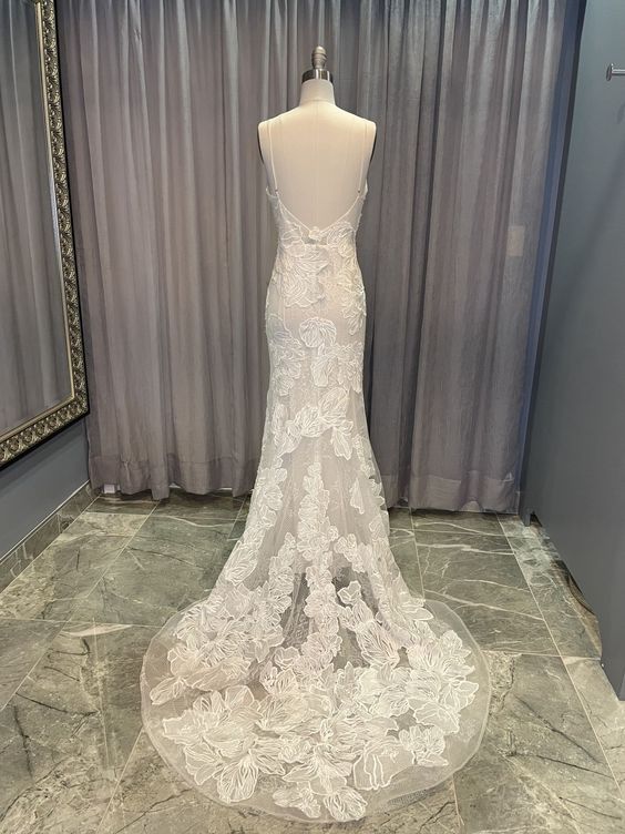 Wtoo Valenta Wedding Gown - Elegant Lace Bridal Dress for Bride - Perfect for Beach, Church & Formal Weddings