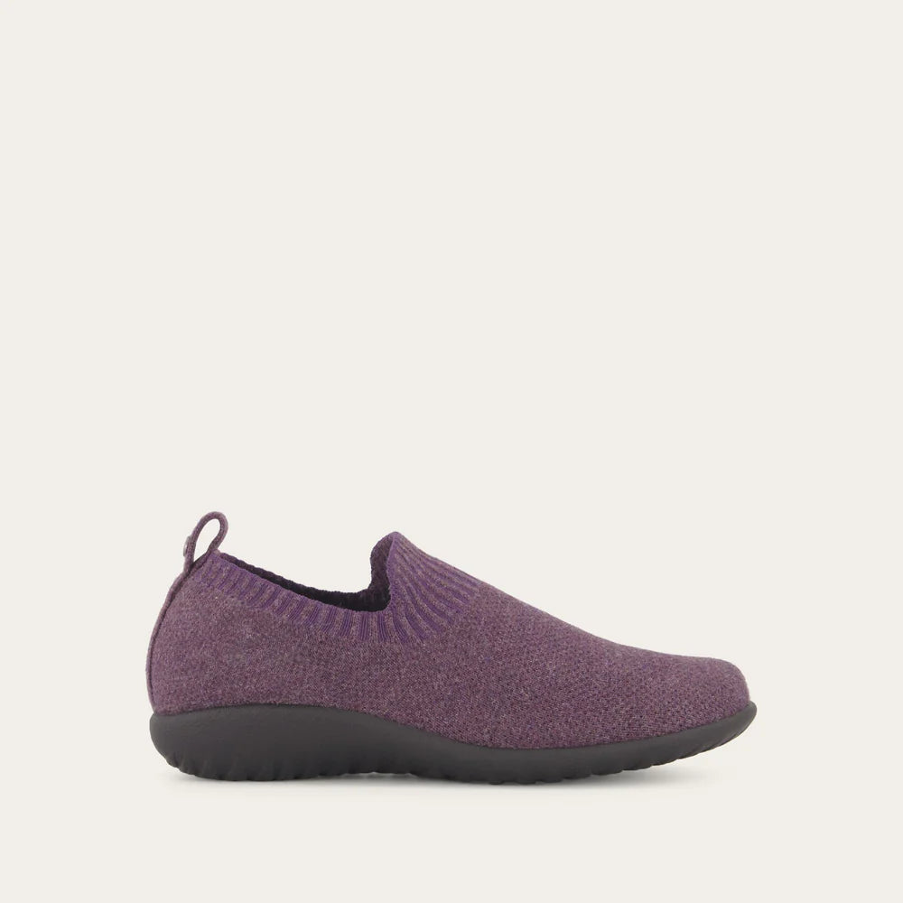 Naot Nuku Comfortable Women's Sandals - Lightweight & Supportive Footwear for Walking, Travel, and Everyday Wear