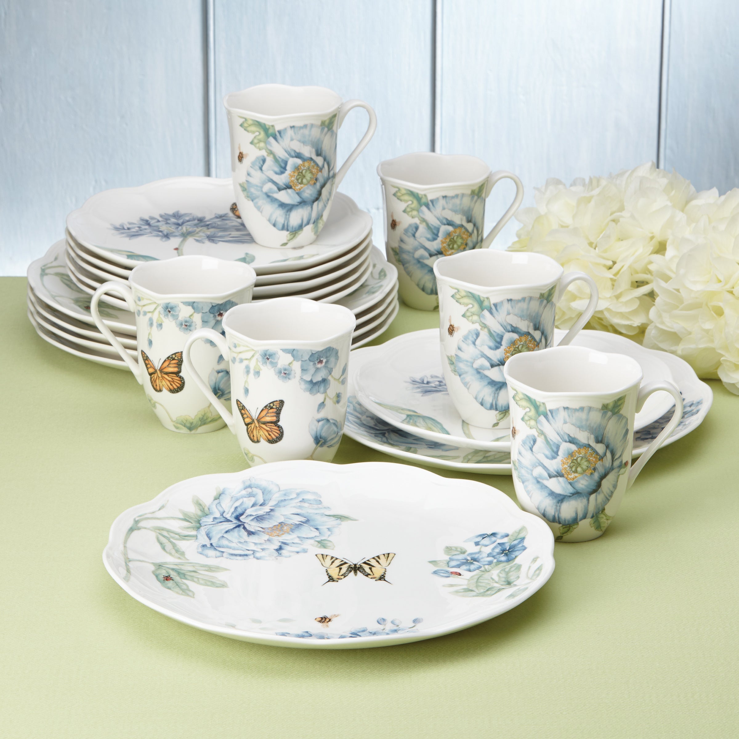 Butterfly Meadow Blue 18-Piece Dinnerware Set - Elegant Porcelain Tableware for Everyday Use, Dinner Parties & Special Occasions