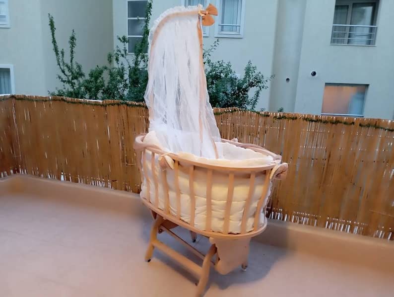 Wooden Baby Crib with Basket - Nursery Decor, Newborn Gift Set for Girls & Boys - Cozy Sleeping Solution for Infants - Perfect Baby Shower Gift & Nursery Essential