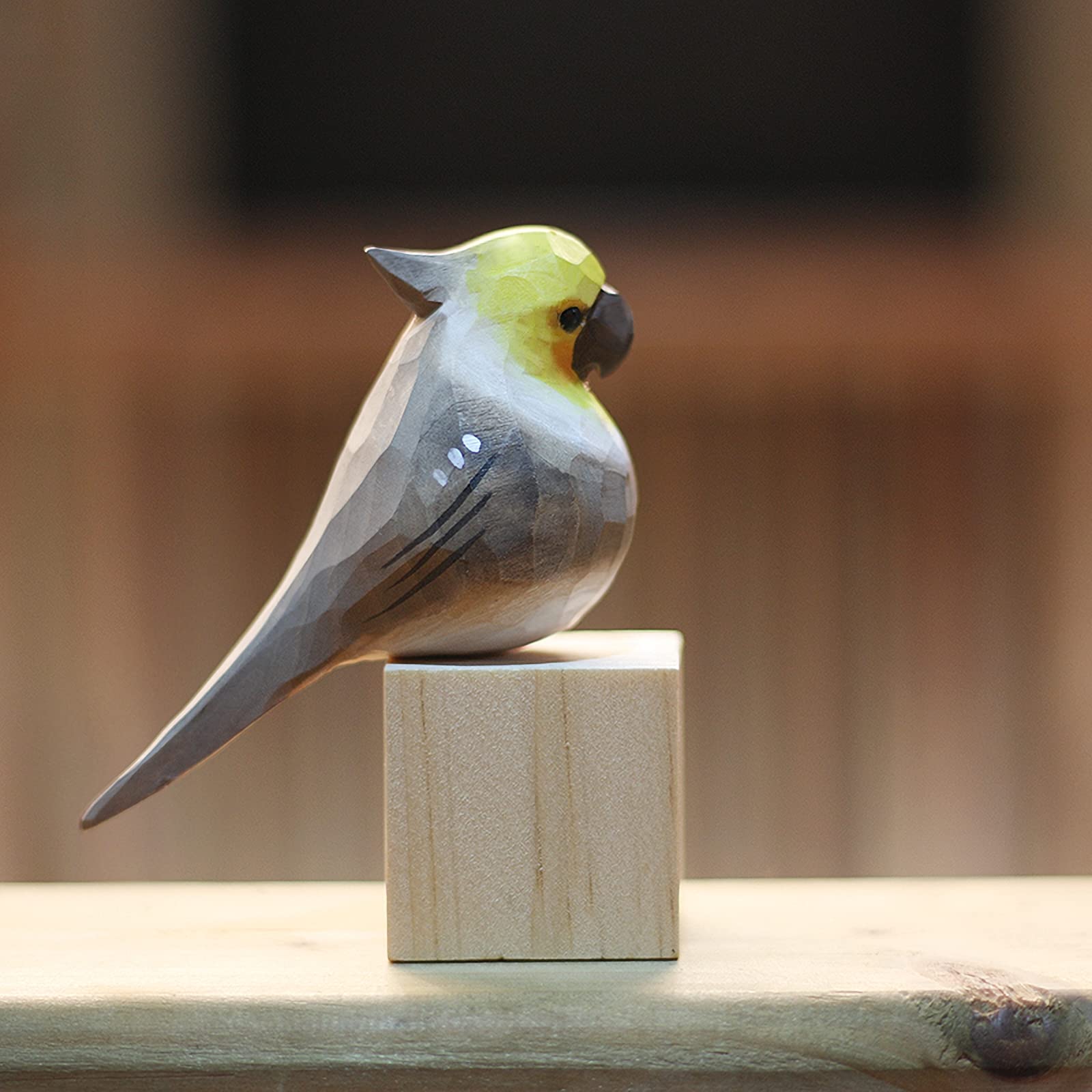 Handmade Wooden Carved Cockatiel Bird Figurine - Realistic Hand-Painted Grey Cockatiel Sculpture - Small Home Decor, Desk Ornament, Unique Gift for Bird Lovers | Perfect for Living Room Decor, Office Desk Display & Bird Enthusiast Collections