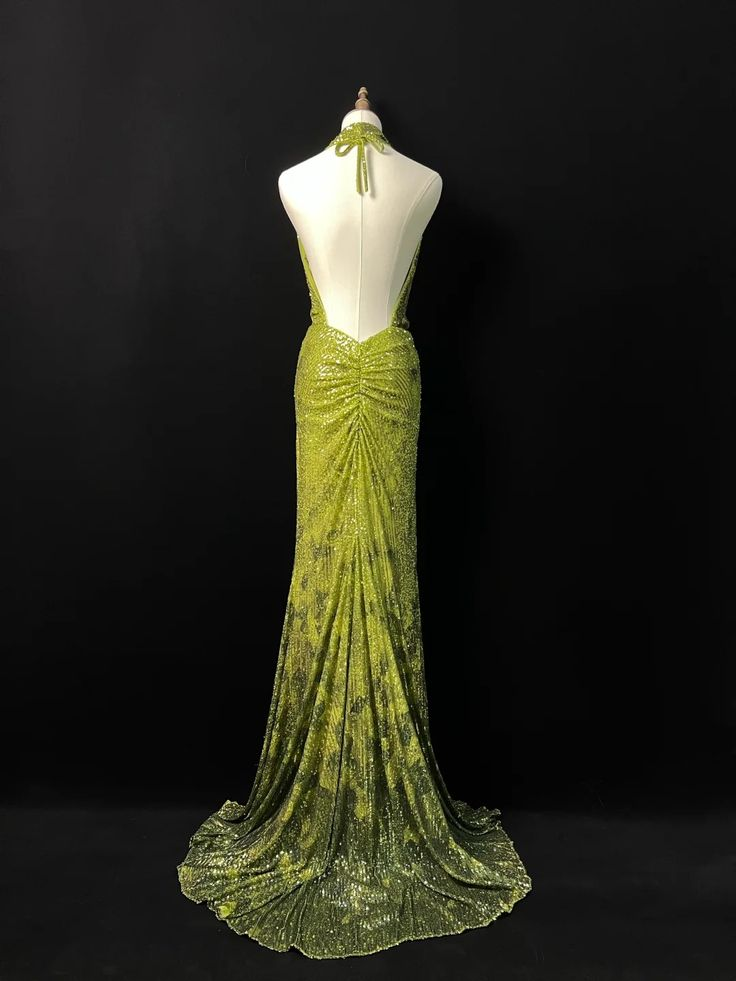 Elegant Green Halter Sequins Backless Prom Dress Mermaid Long Evening Gown J6726 - Perfect for Homecoming, Prom Night, and Formal Events