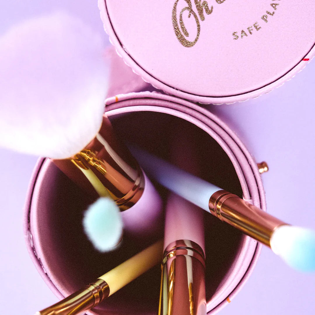 Oh Flossy 5-Piece Rainbow Makeup Brush Set with Travel Case - Perfect for Professional Makeup Artists & Beauty Enthusiasts On-The-Go