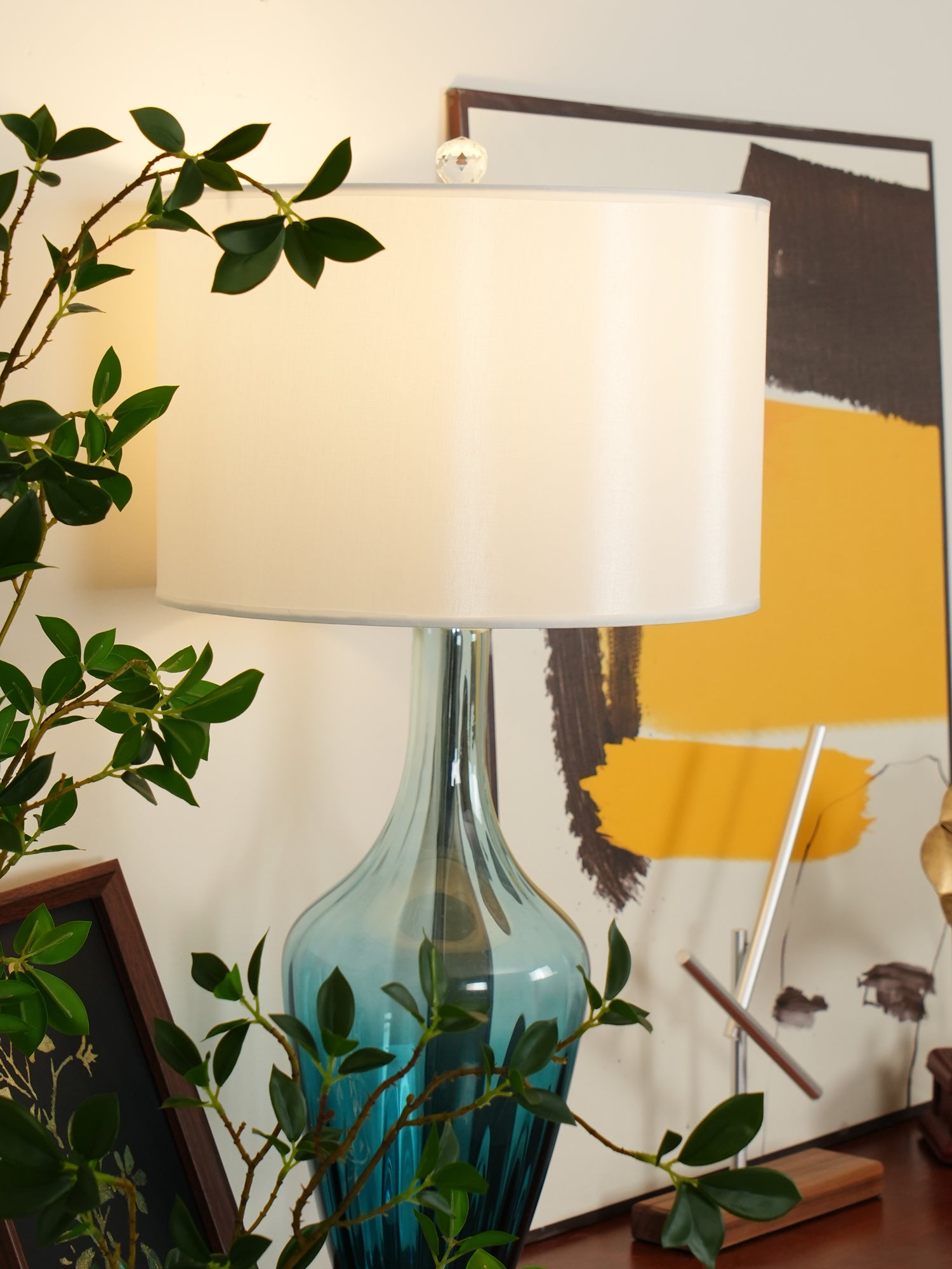 Hagano Modern Table Lamp - Adjustable LED Desk Light for Home Office, Bedroom & Living Room - Perfect for Reading, Working & Decor