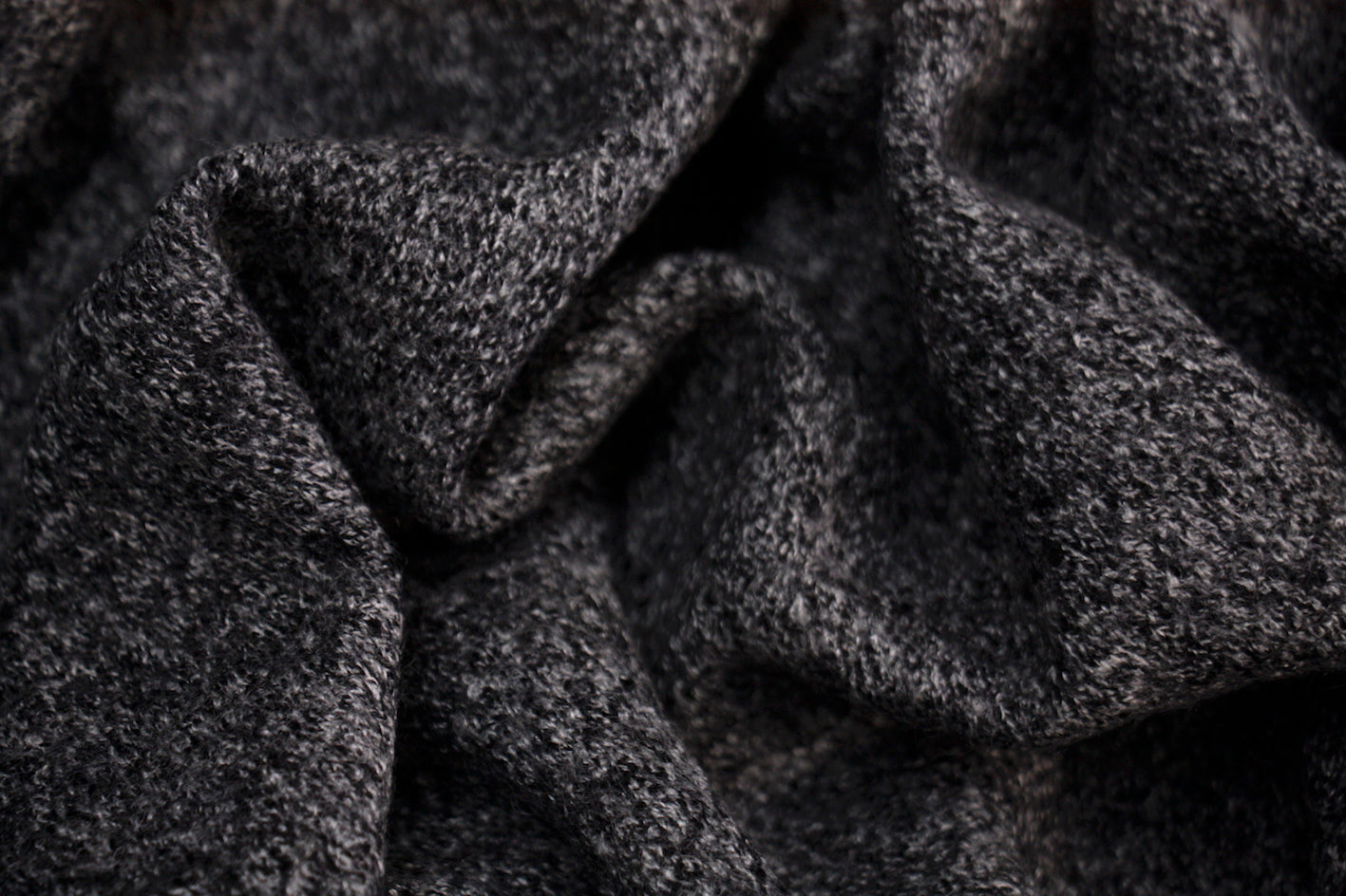 Black Yoru - Premium Black Yoru for Home & Office Decor | Stylish & Modern Design for Living Rooms, Bedrooms & Workspaces