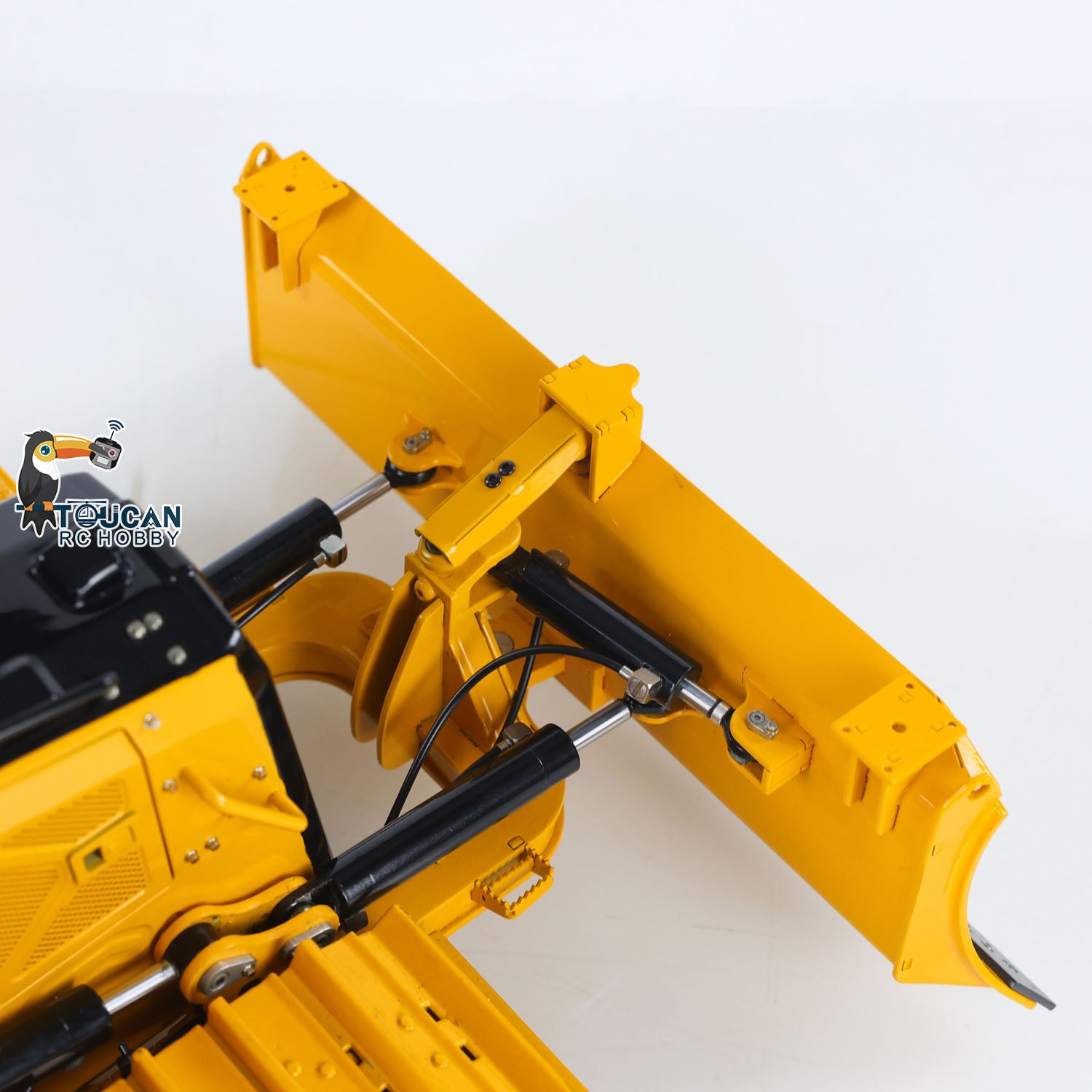 1/12 Scale RC Hydraulic Bulldozer D3 - 4CH Remote Control Construction Vehicle with Light & Sound, Flysky ST8 Radio (Pre-Order) - Perfect for Construction Simulation, STEM Learning, and RC Hobby Enthusiasts