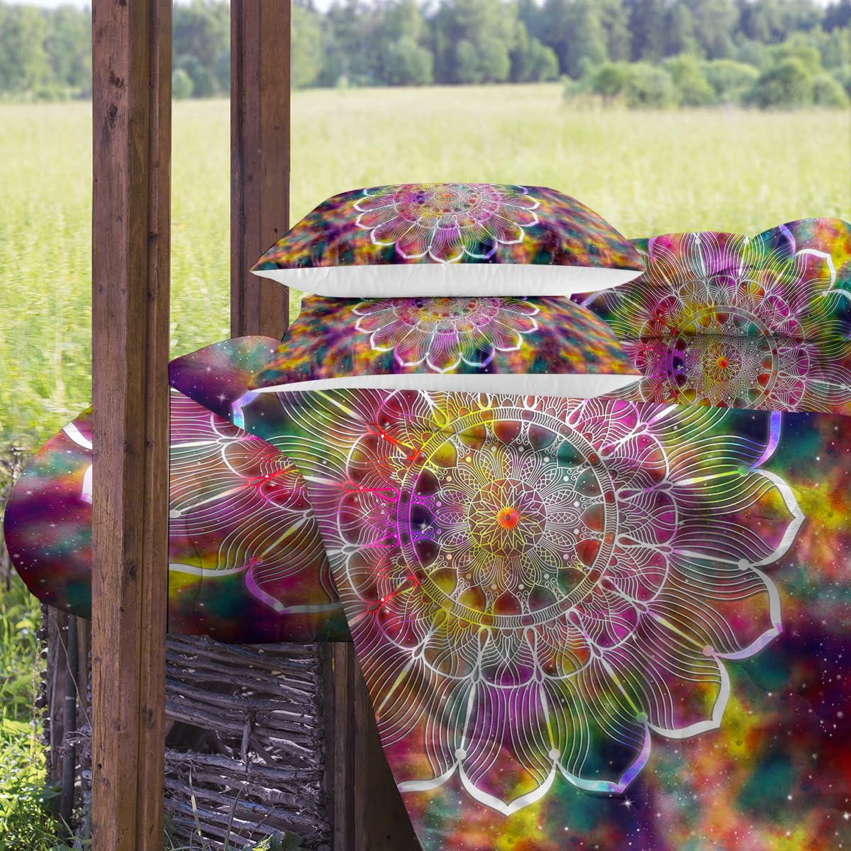 Boho Abstract Mandala Queen Comforter Set - Lightweight Bohemian Galaxy Quilt with Sparkle Stars, Psychedelic Bedspread (Purple) - Perfect for Bohemian & Hippie Bedroom Decor, Dorm Room, or Guest Room