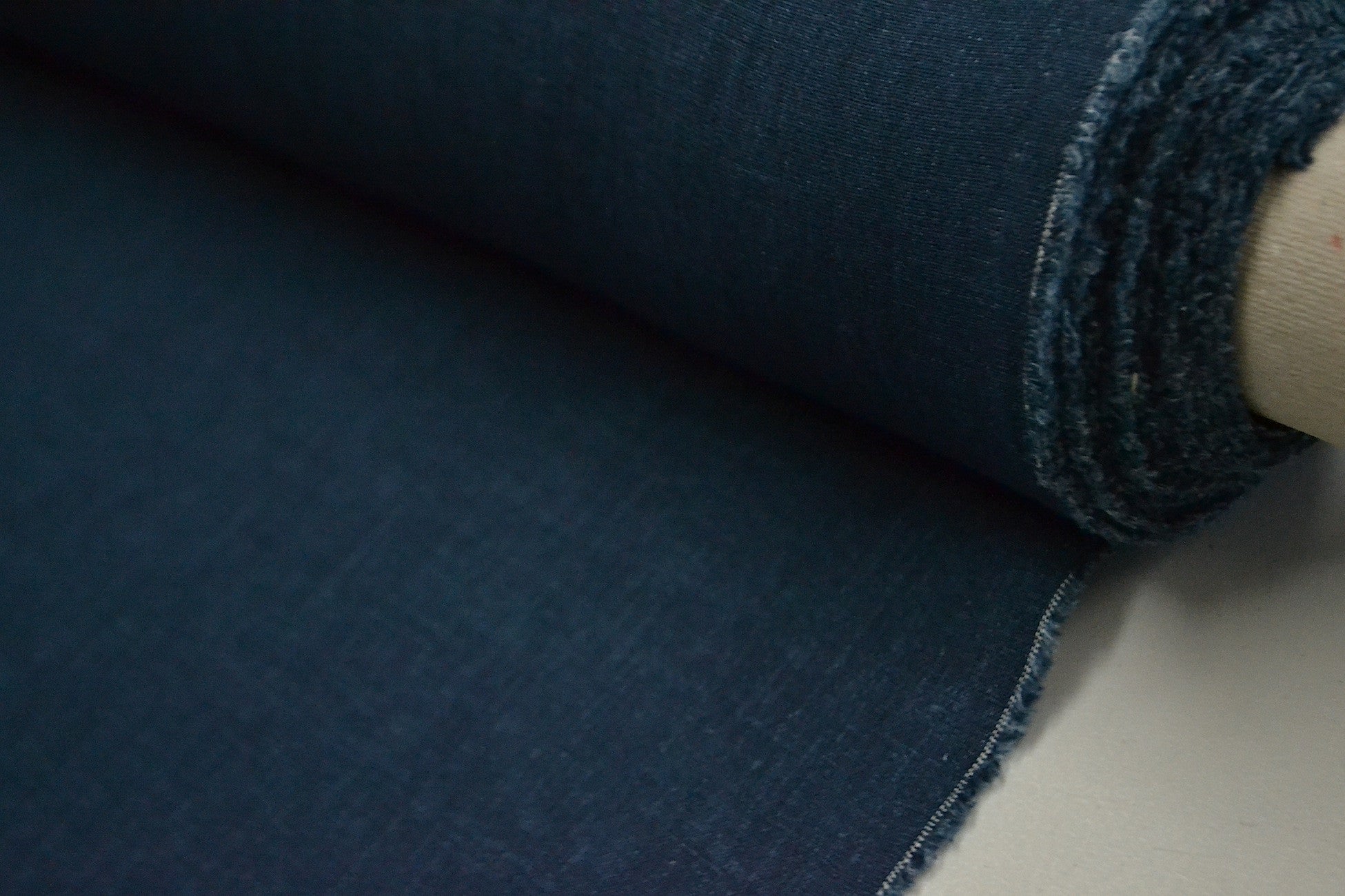 Blu Mare Lino - Premium Italian Linen Fabric for Fashion & Home Decor | Perfect for Dresses, Curtains & Tablecloths
